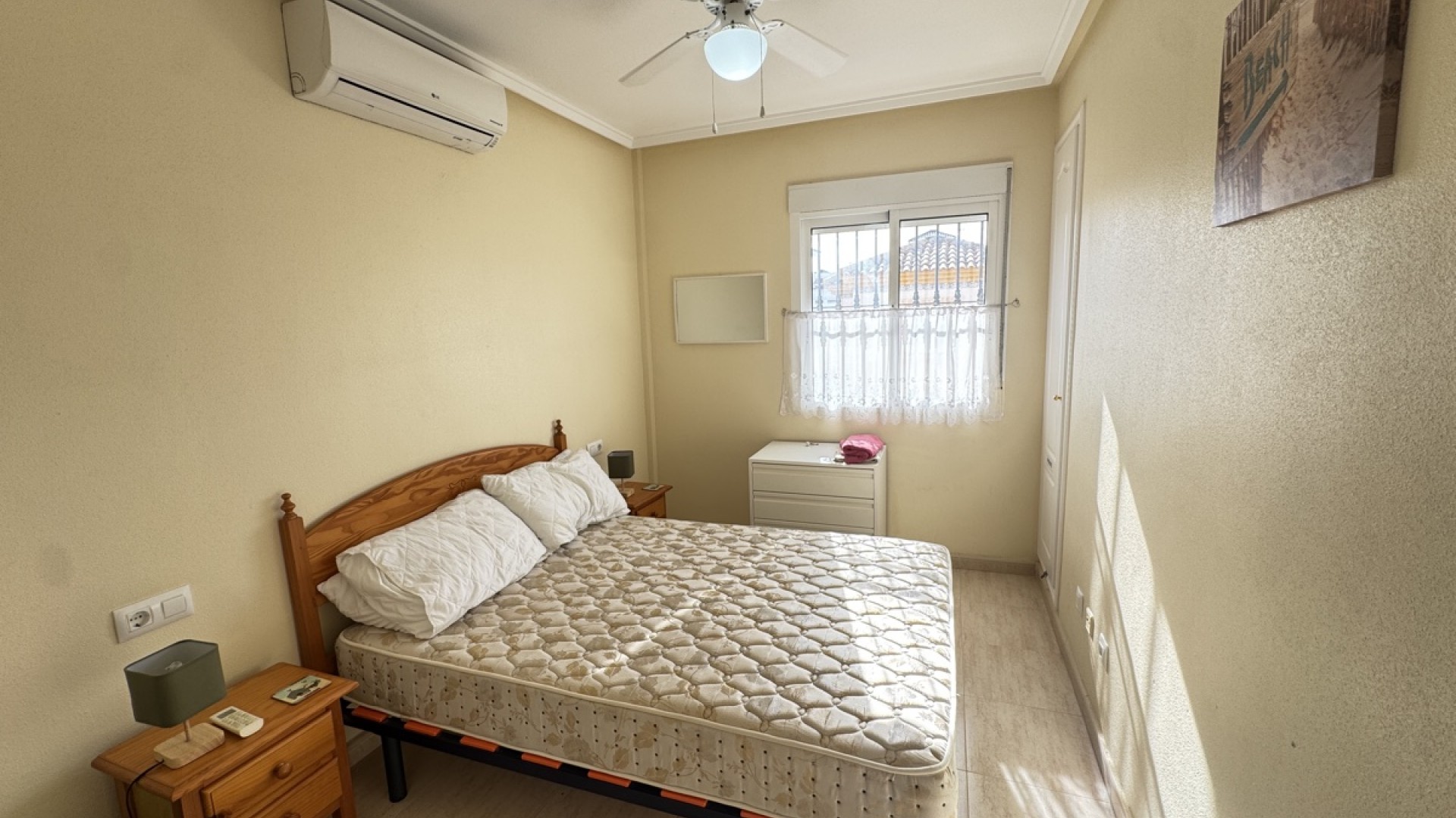 Resale - Doppelhaushälfte -
Villamartín