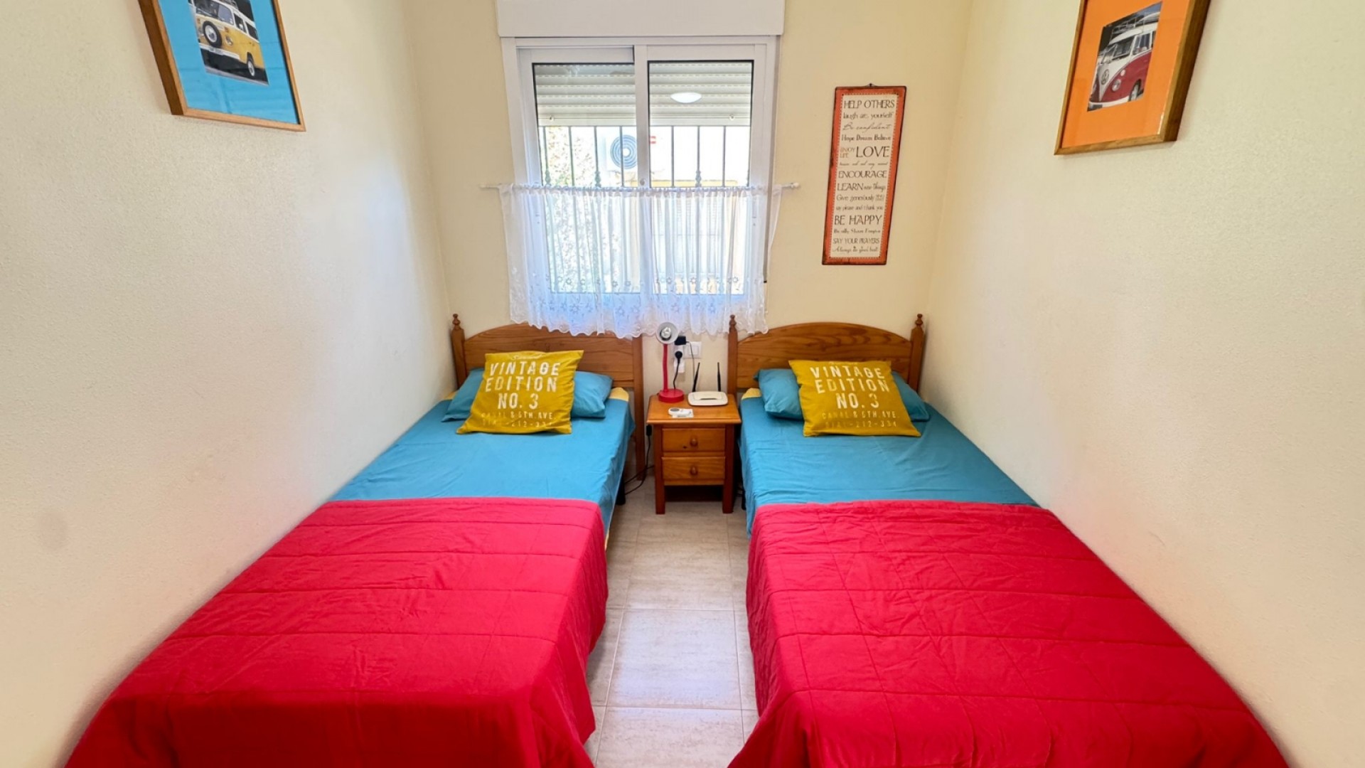 Resale - Doppelhaushälfte -
Villamartín