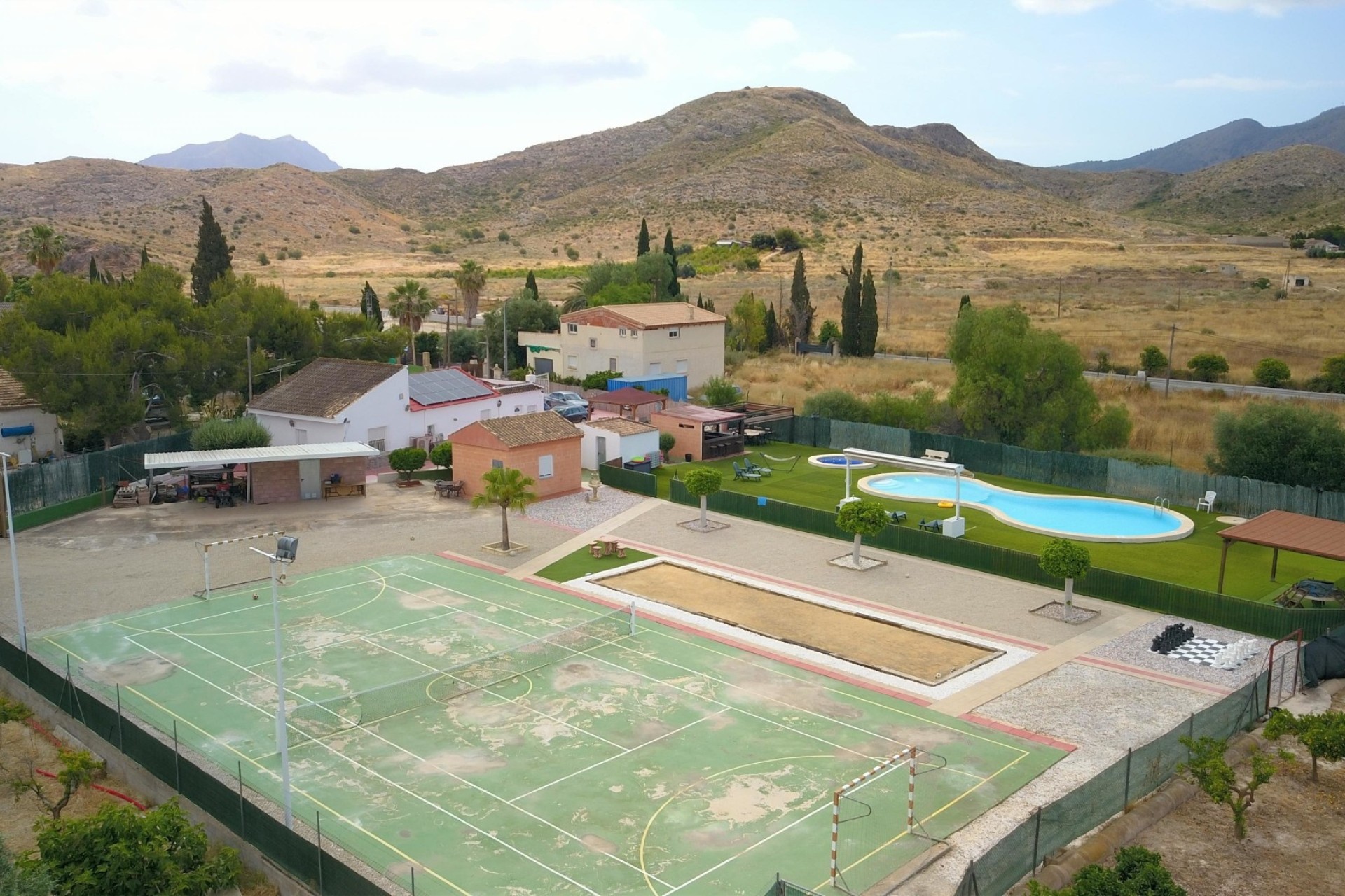 Resale - Finca - Country Property -
Benferri - Benferri - Country