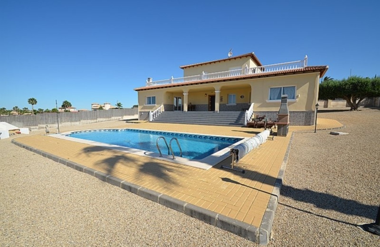 Resale - Finca - Country Property -
Campos del Rio - Inland