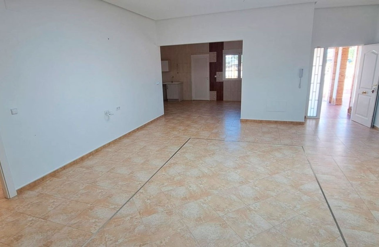 Resale - Finca - Country Property -
Catral - Catral - Country