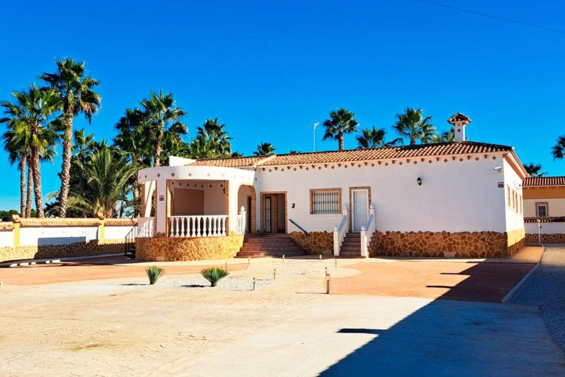 Resale - Finca - Country Property -
Catral - Catral - Country