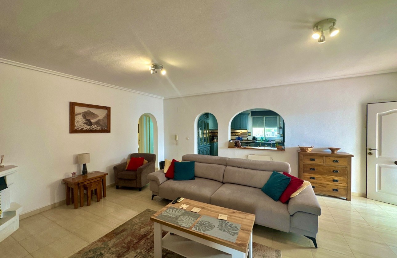 Resale - Finca - Country Property -
Catral