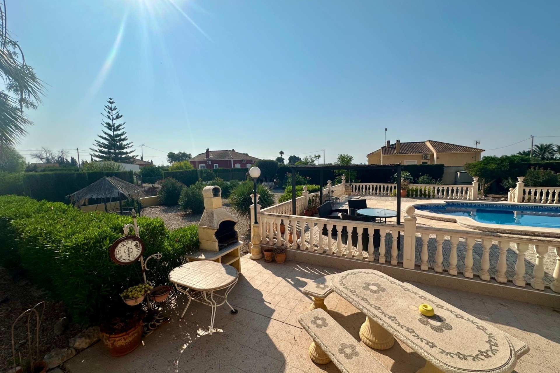 Resale - Finca - Country Property -
Catral