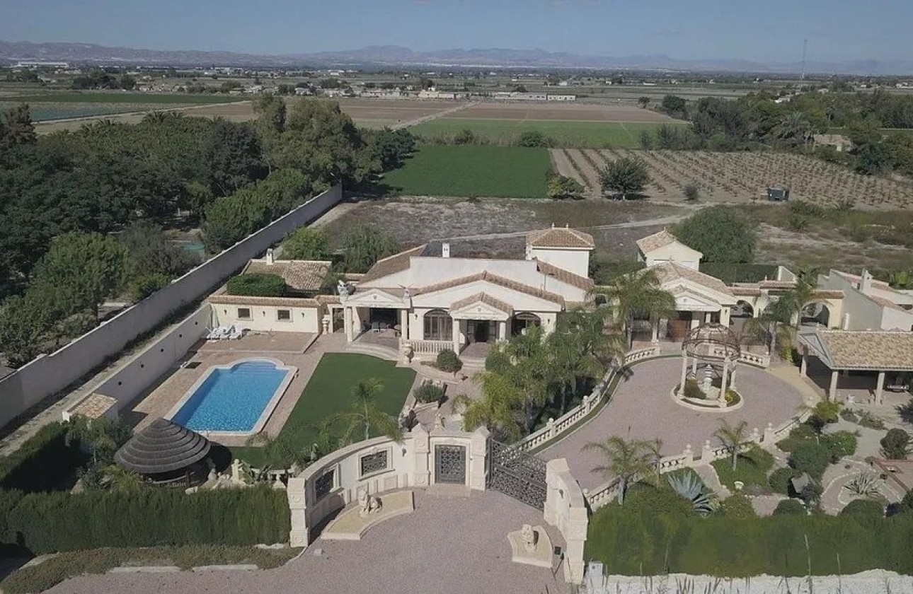 Resale - Finca - Country Property -
Daya Vieja