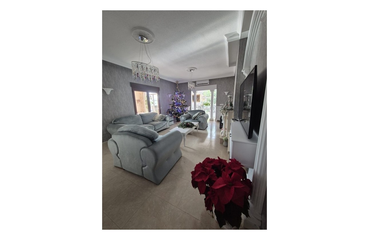 Resale - Finca - Country Property -
Daya Vieja