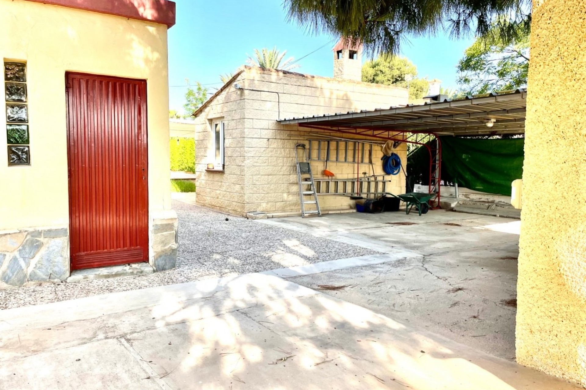 Resale - Finca - Country Property -
Elche