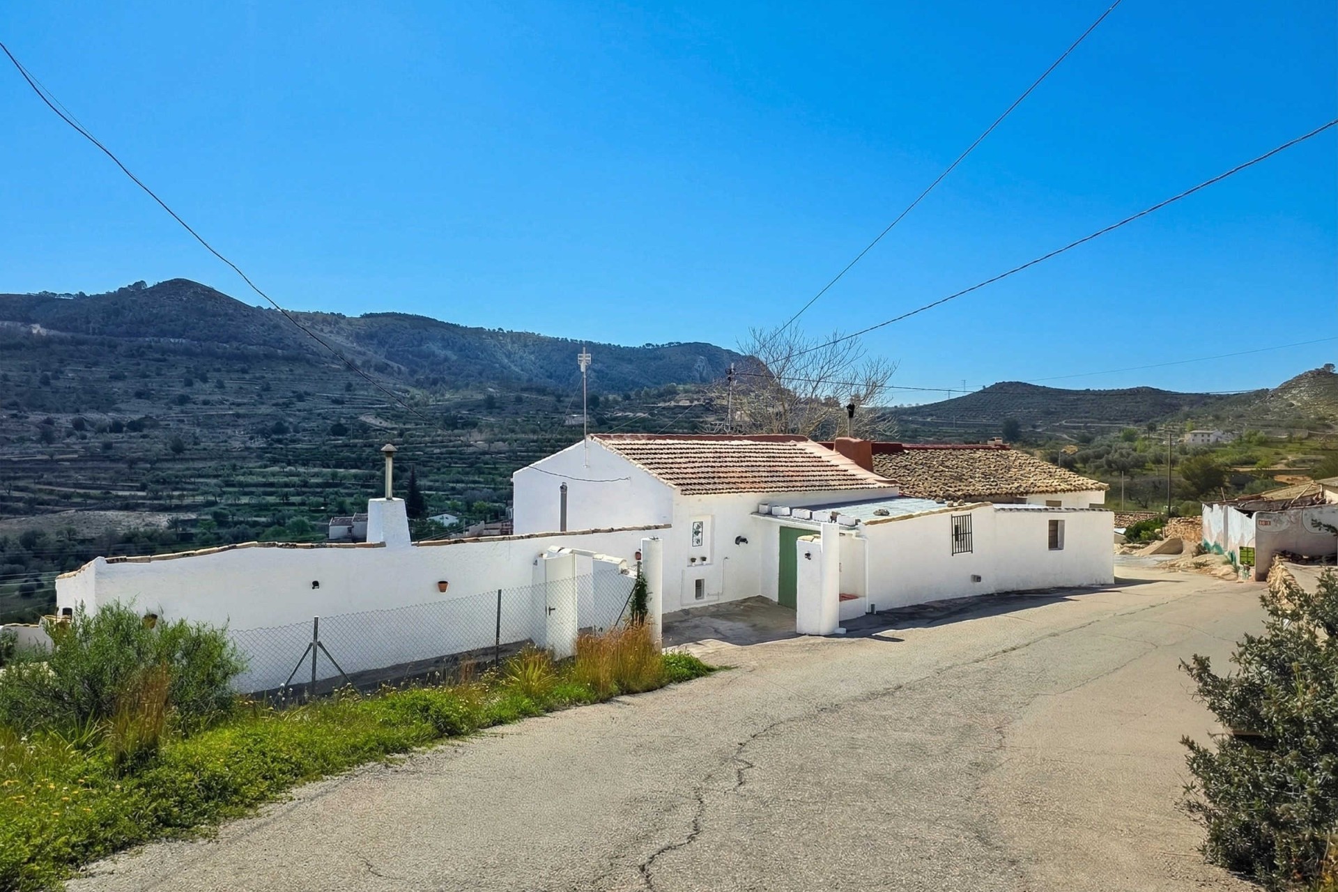 Resale - Finca - Country Property -
Fortuna