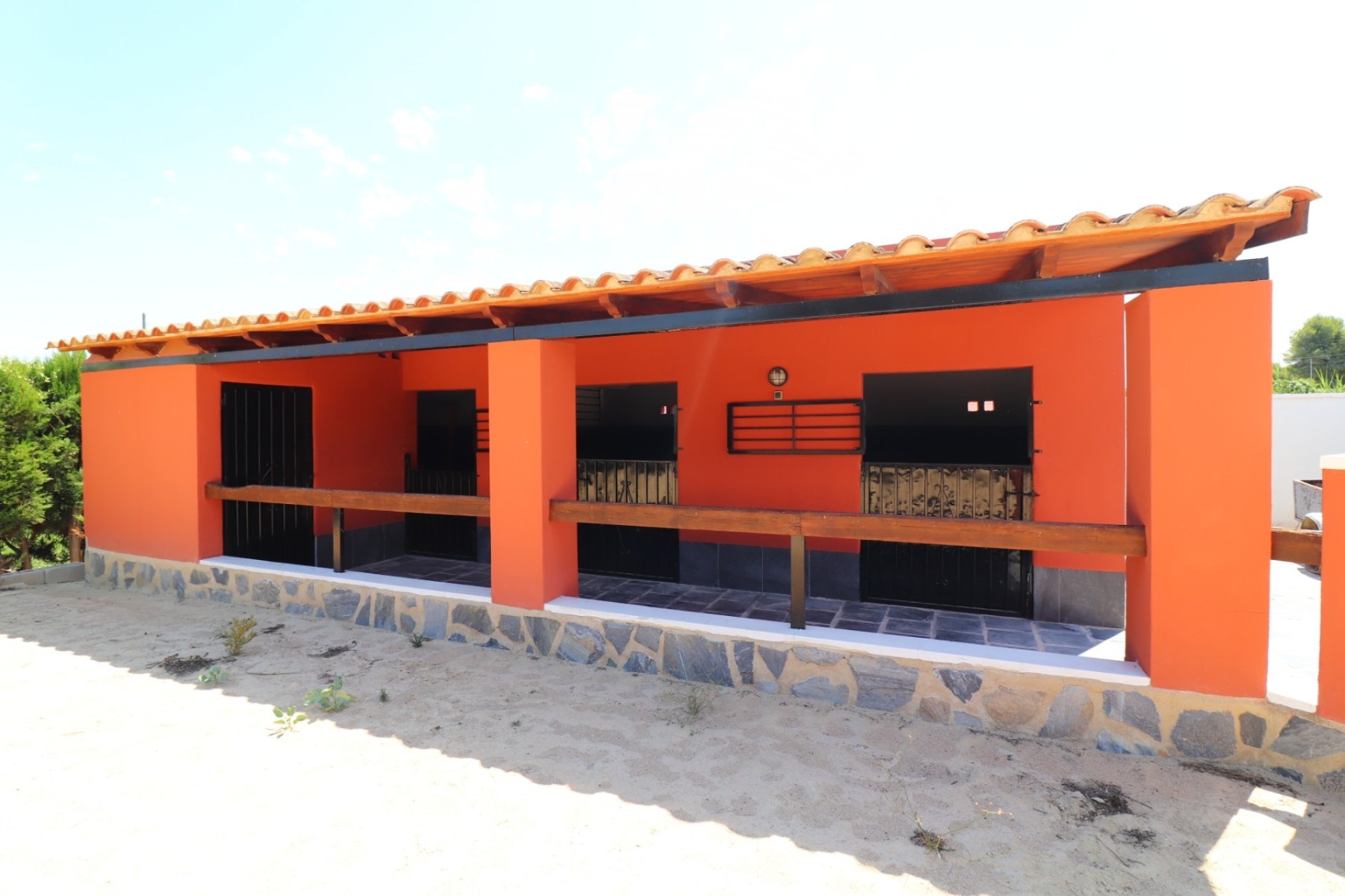 Resale - Finca - Country Property -
Heredades - Heredades - Country