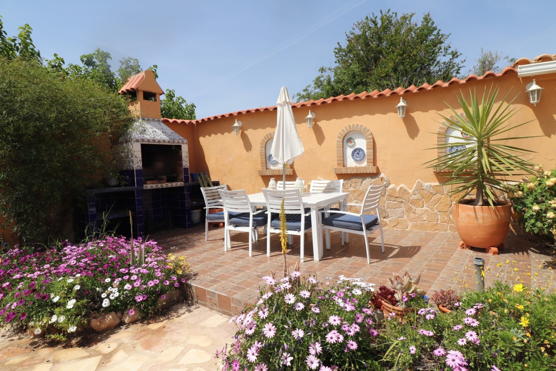 Resale - Finca - Country Property -
Hondón de las Nieves - La Canalosa