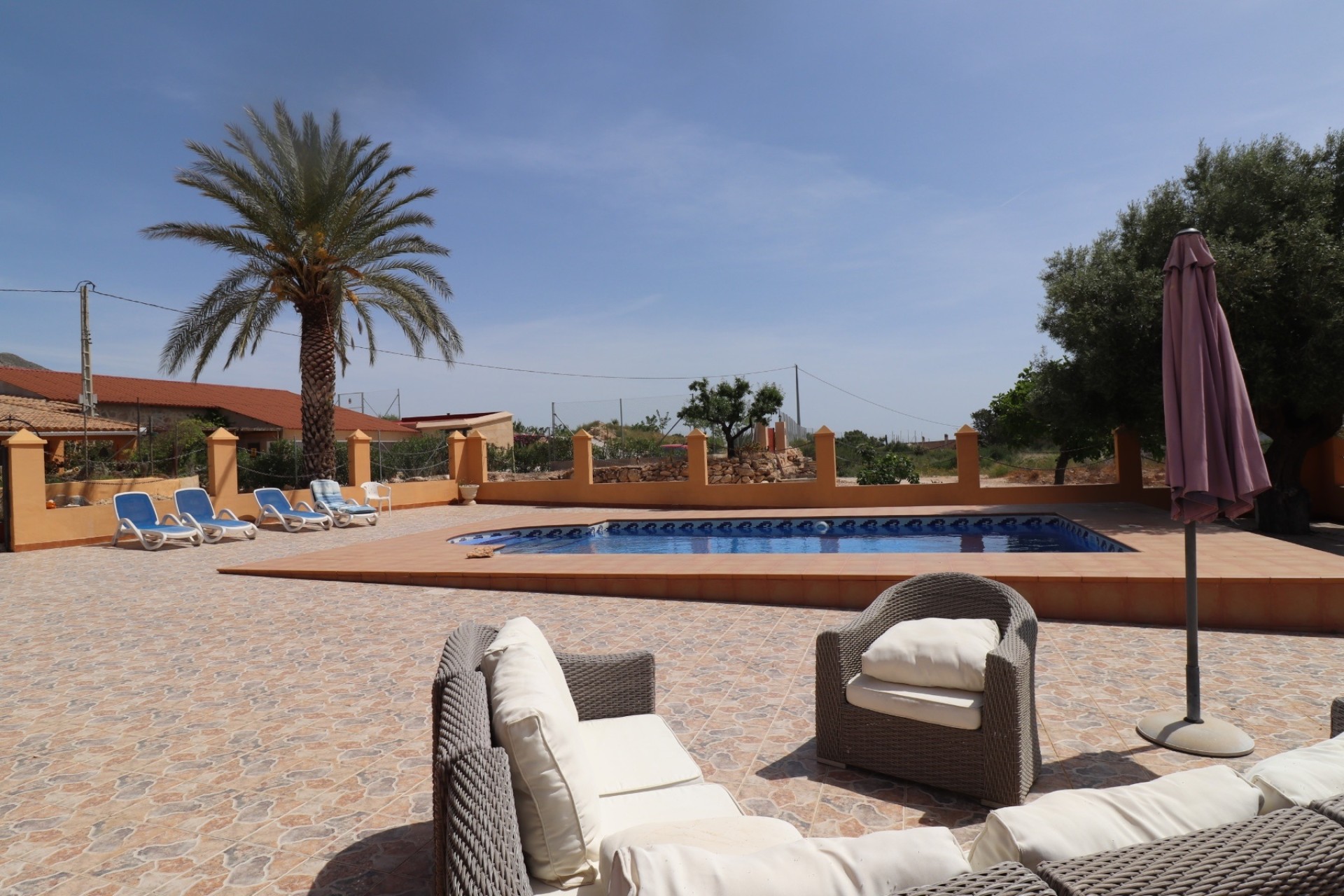 Resale - Finca - Country Property -
Hondón de las Nieves - La Canalosa