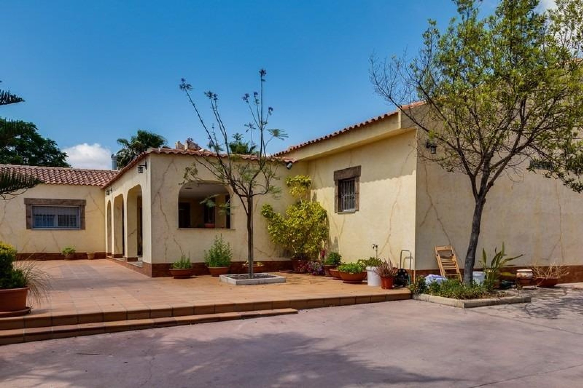 Resale - Finca - Country Property -
Los Montesinos