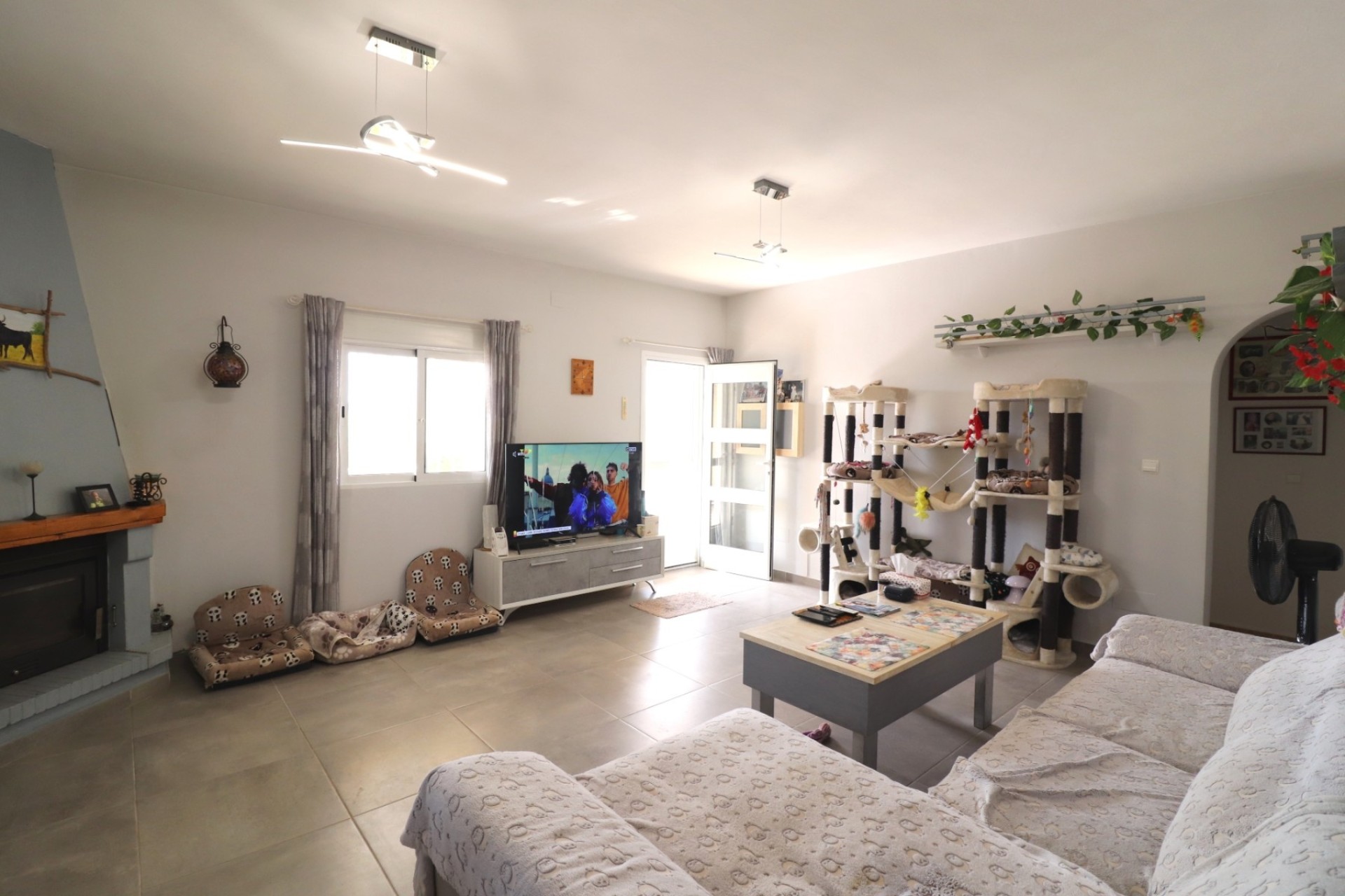 Resale - Finca - Country Property -
Orihuela - La Campaneta