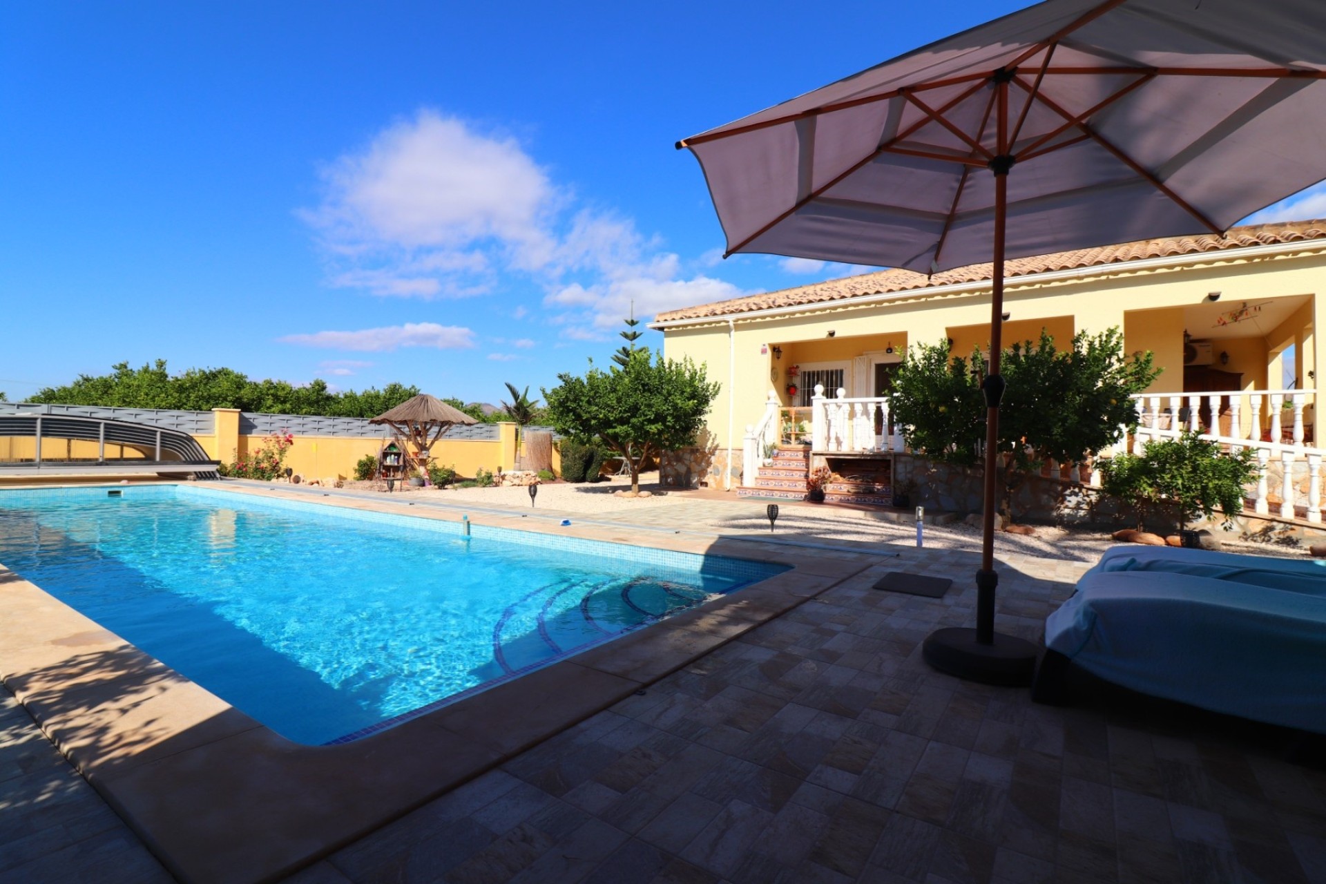 Resale - Finca - Country Property -
Orihuela - La Campaneta
