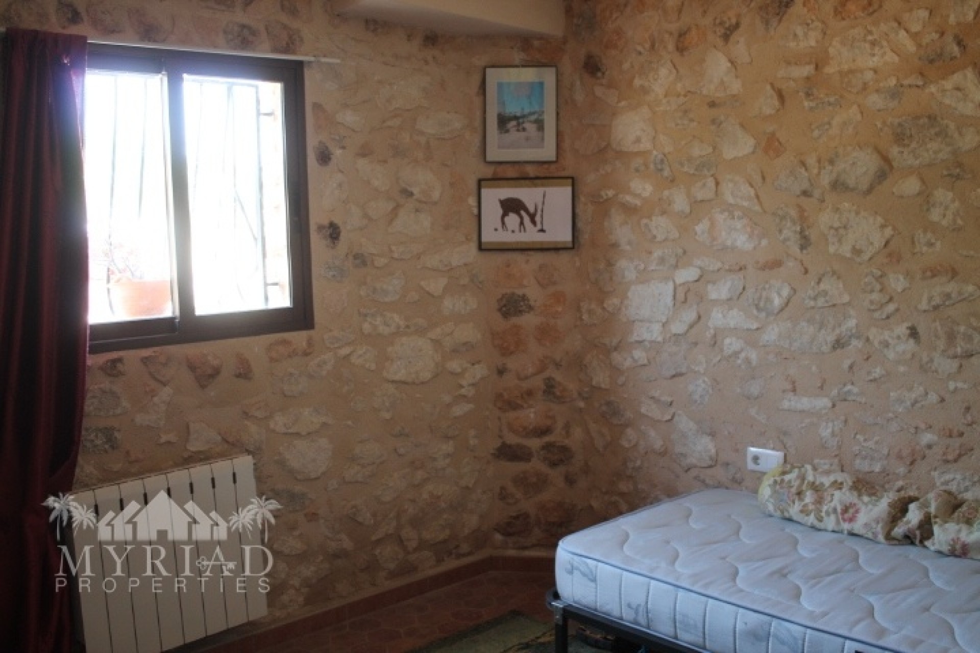 Resale - Finca - Country Property -
Pinoso - Pinoso Alicante