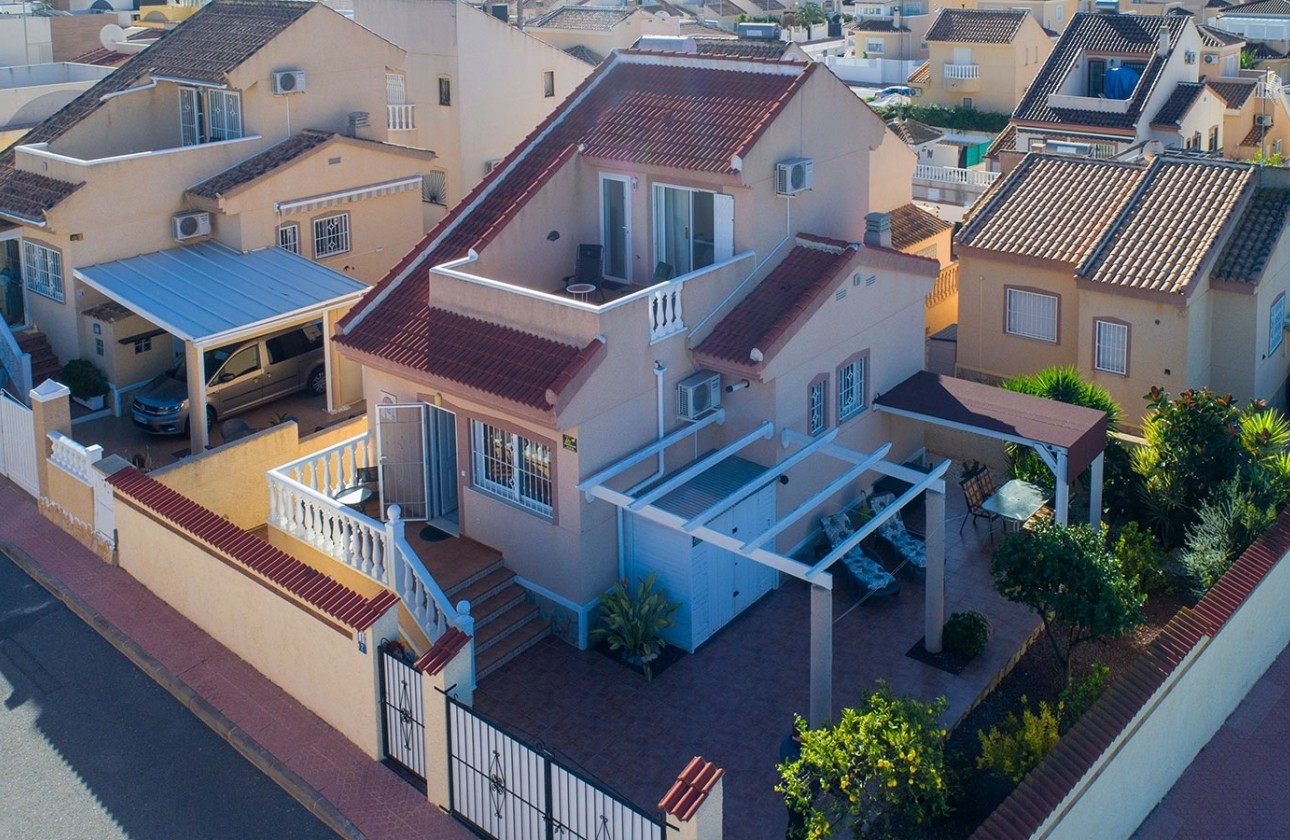 Resale - Finca - Country Property -
Rojales - Pueblo