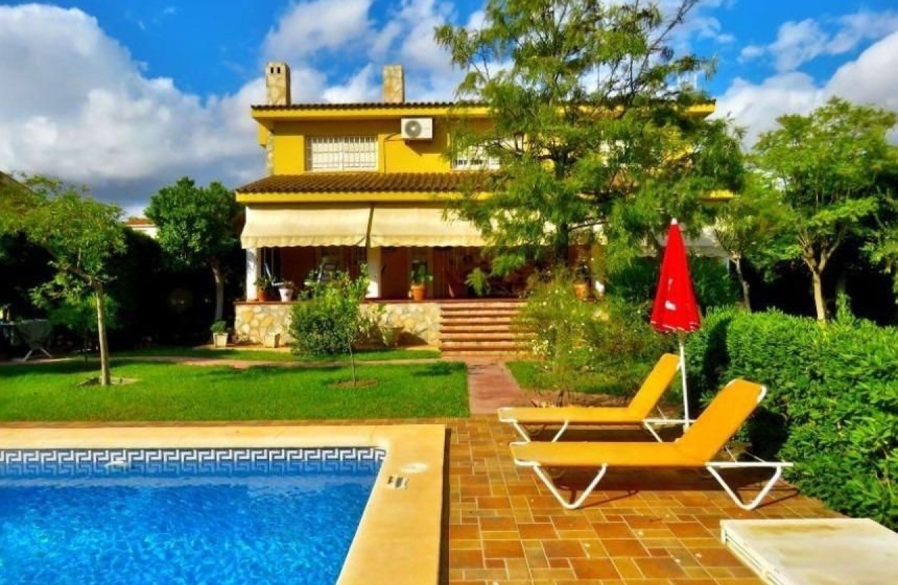 Resale - Finca - Country Property -
San Vicente del Raspeig - SAN VICENT DEL RASPEIG