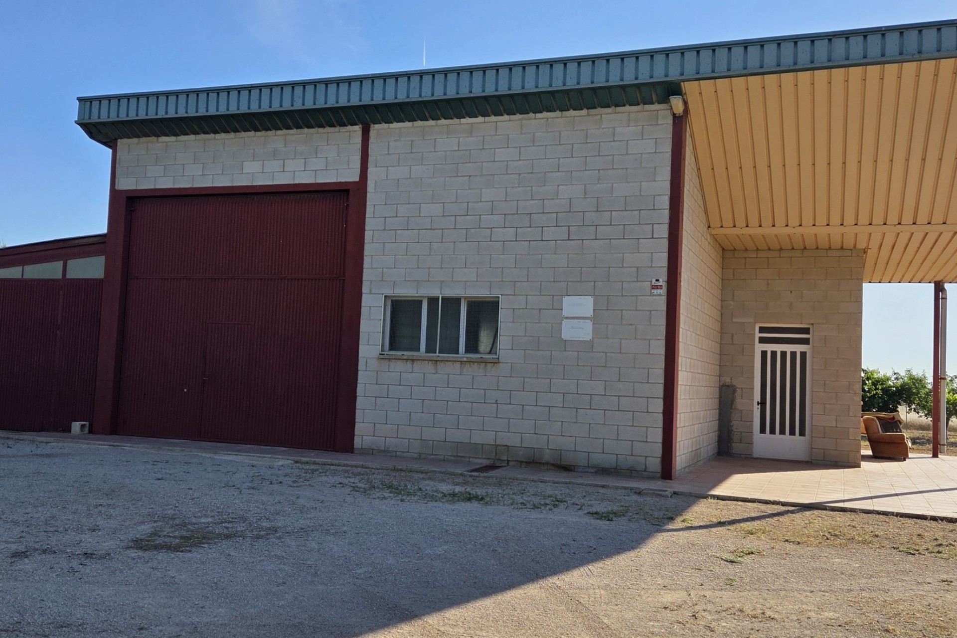 Resale - Finca - Country Property -
Yecla