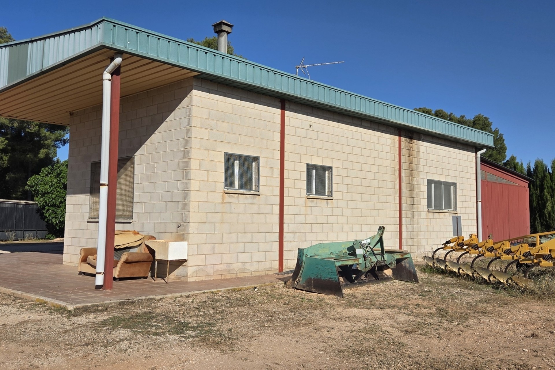 Resale - Finca - Country Property -
Yecla