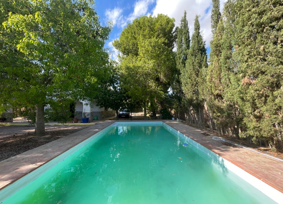 Resale - Finca Landgut -
Albatera