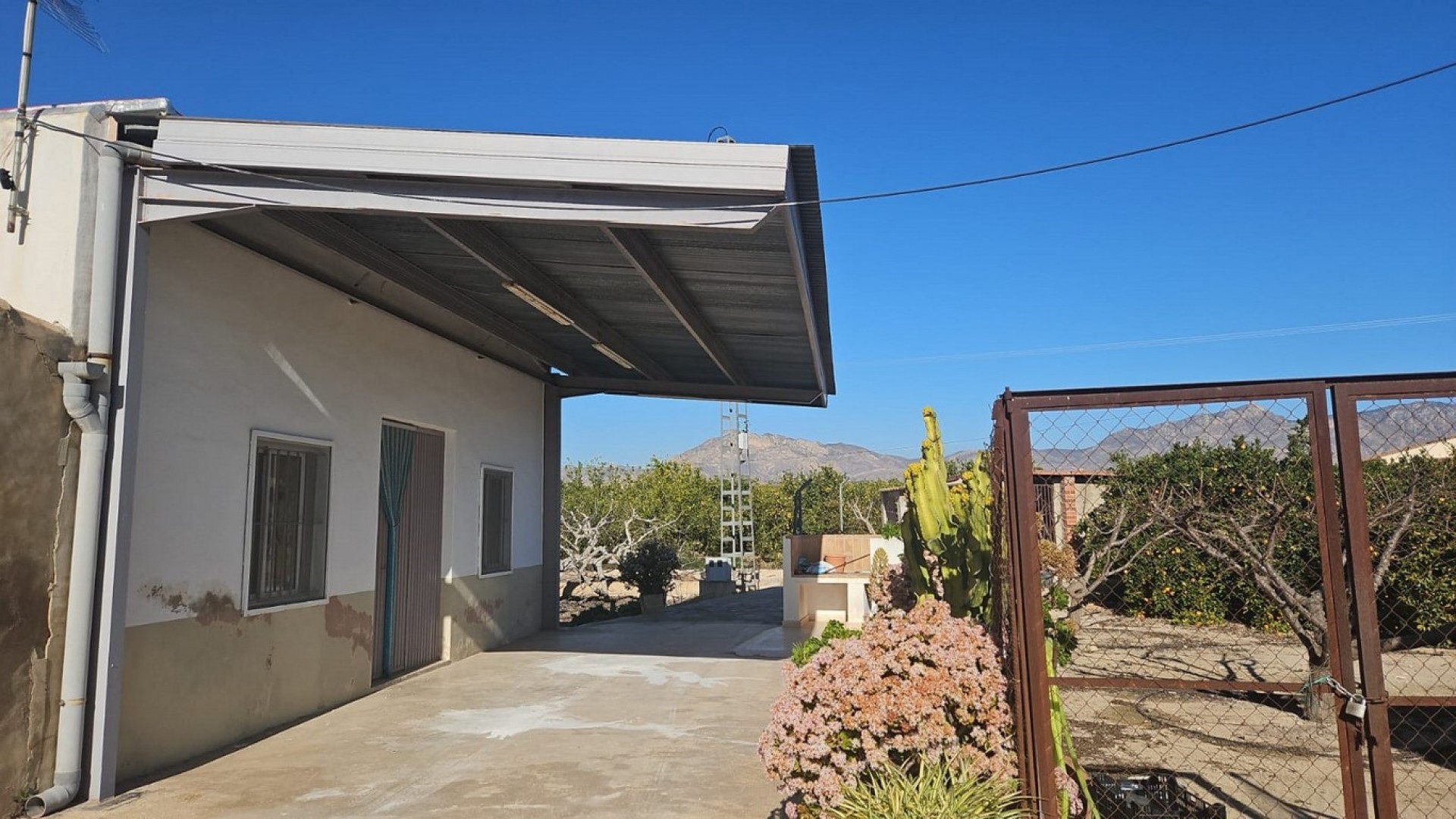 Resale - Finca Landgut -
Albatera