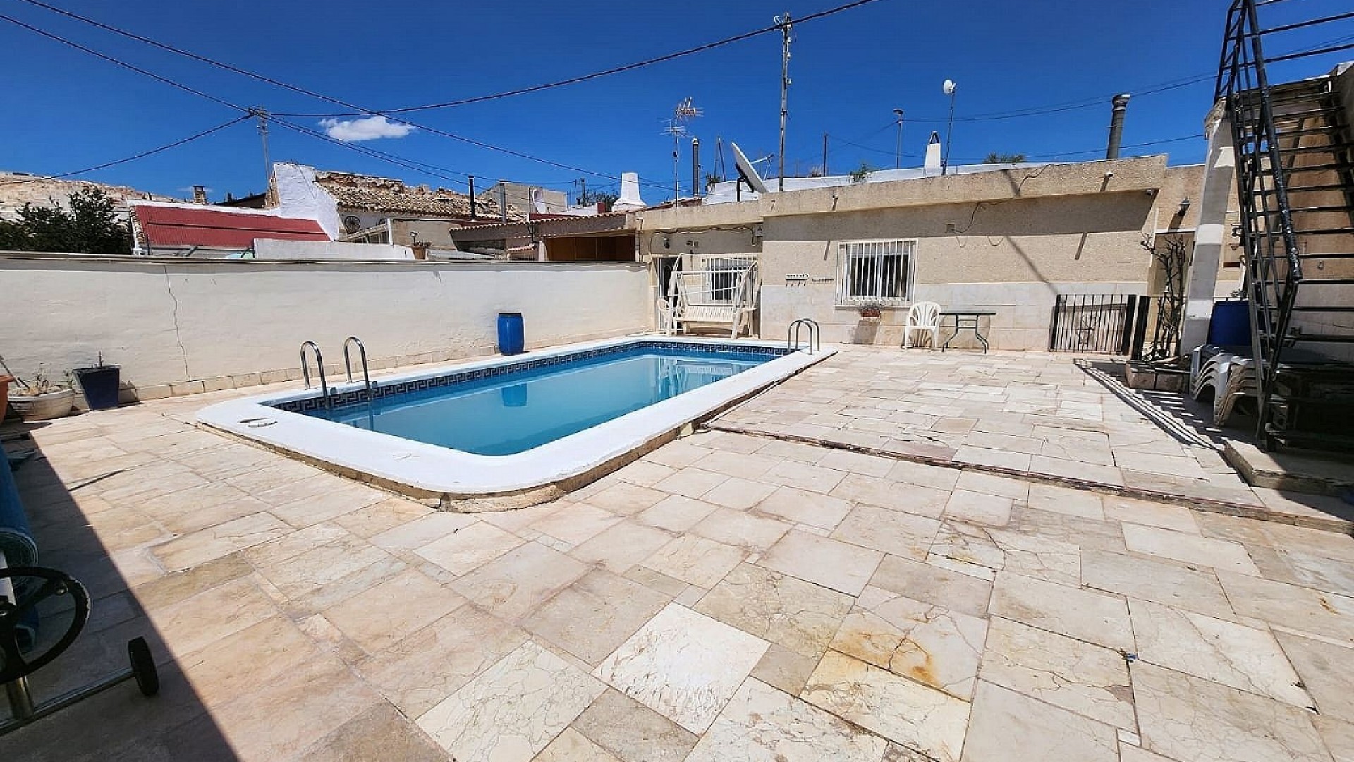 Resale - Finca Landgut -
Algueña