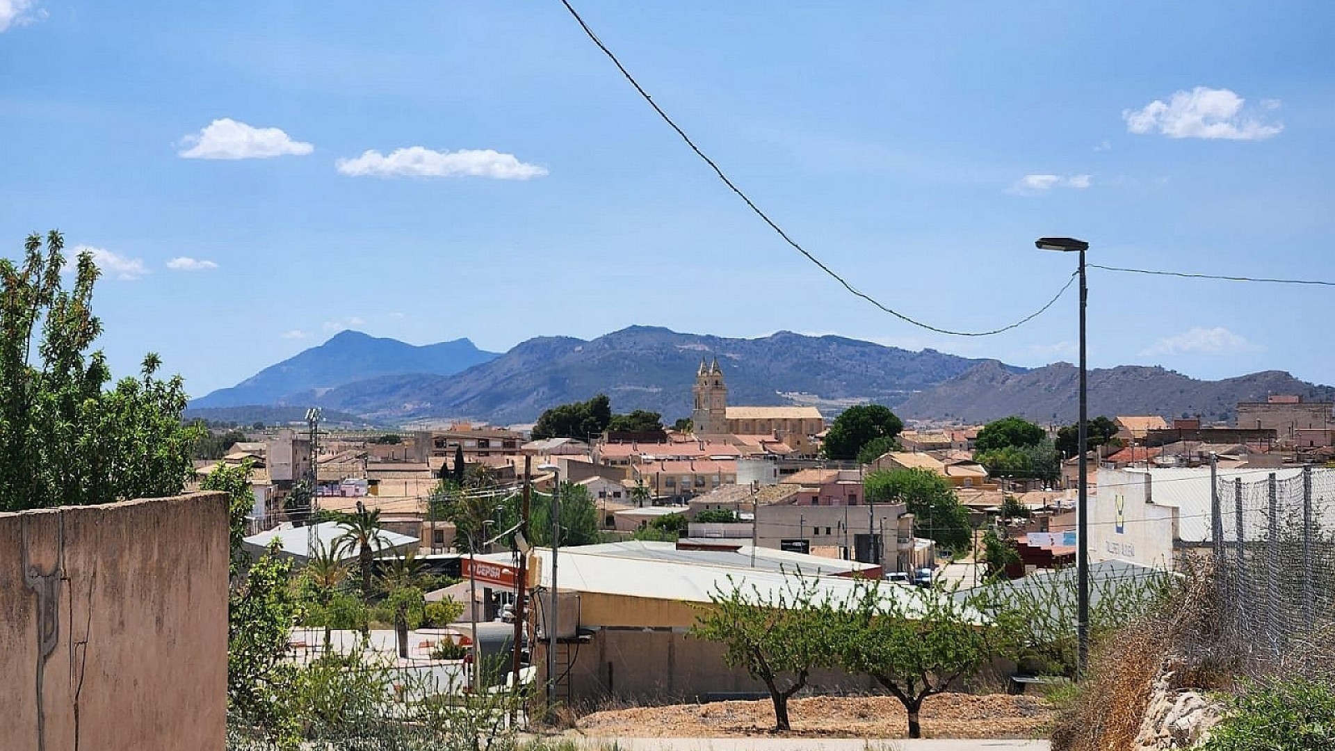 Resale - Finca Landgut -
Algueña