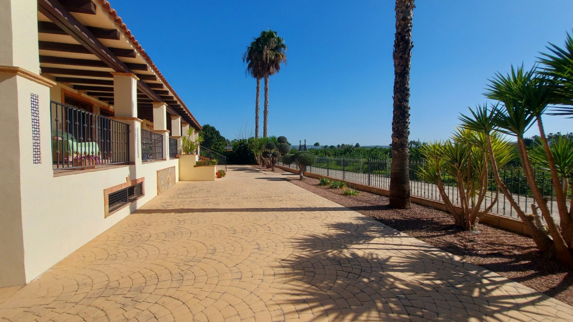 Resale - Finca Landgut -
Bigastro