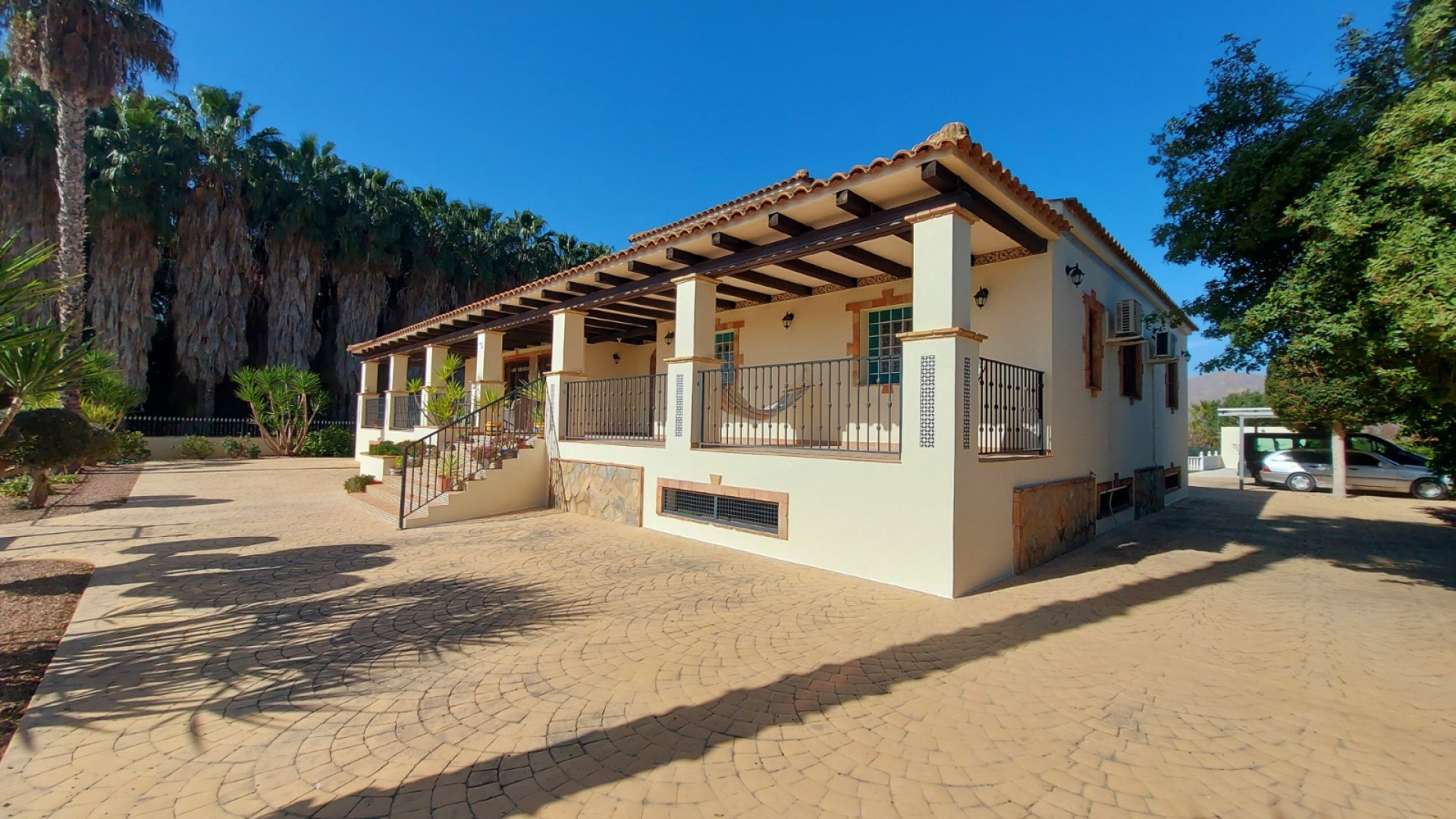 Resale - Finca Landgut -
Bigastro