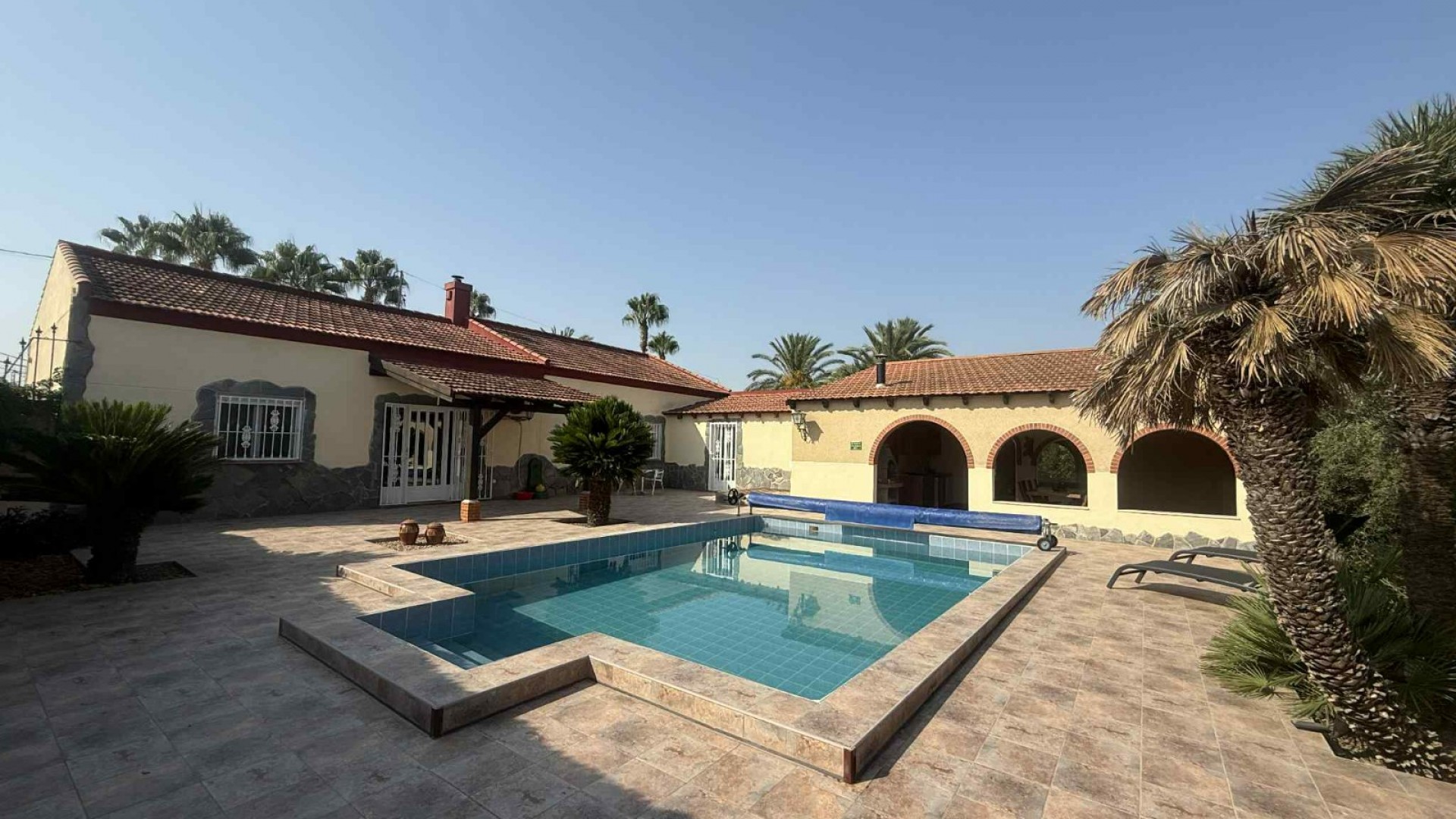 Resale - Finca Landgut -
Catral