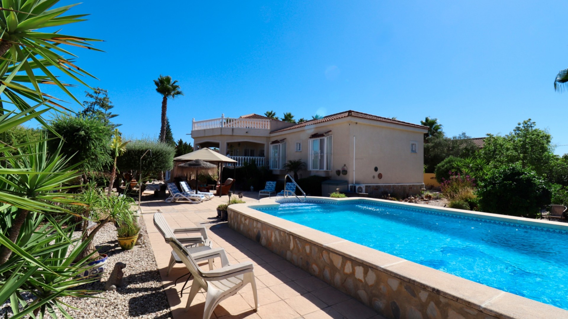 Resale - Finca Landgut -
Catral