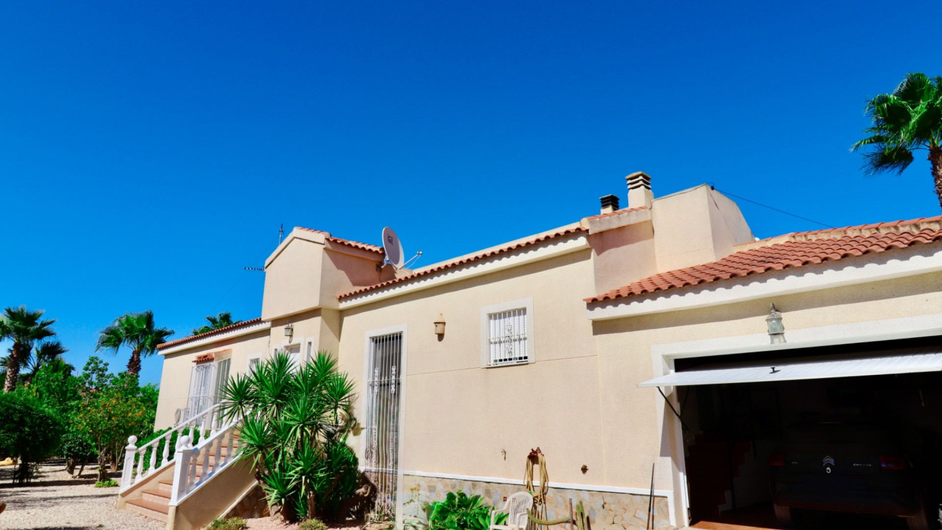 Resale - Finca Landgut -
Catral