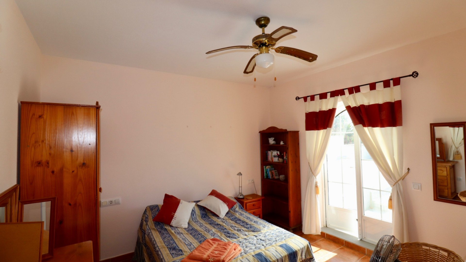 Resale - Finca Landgut -
Catral