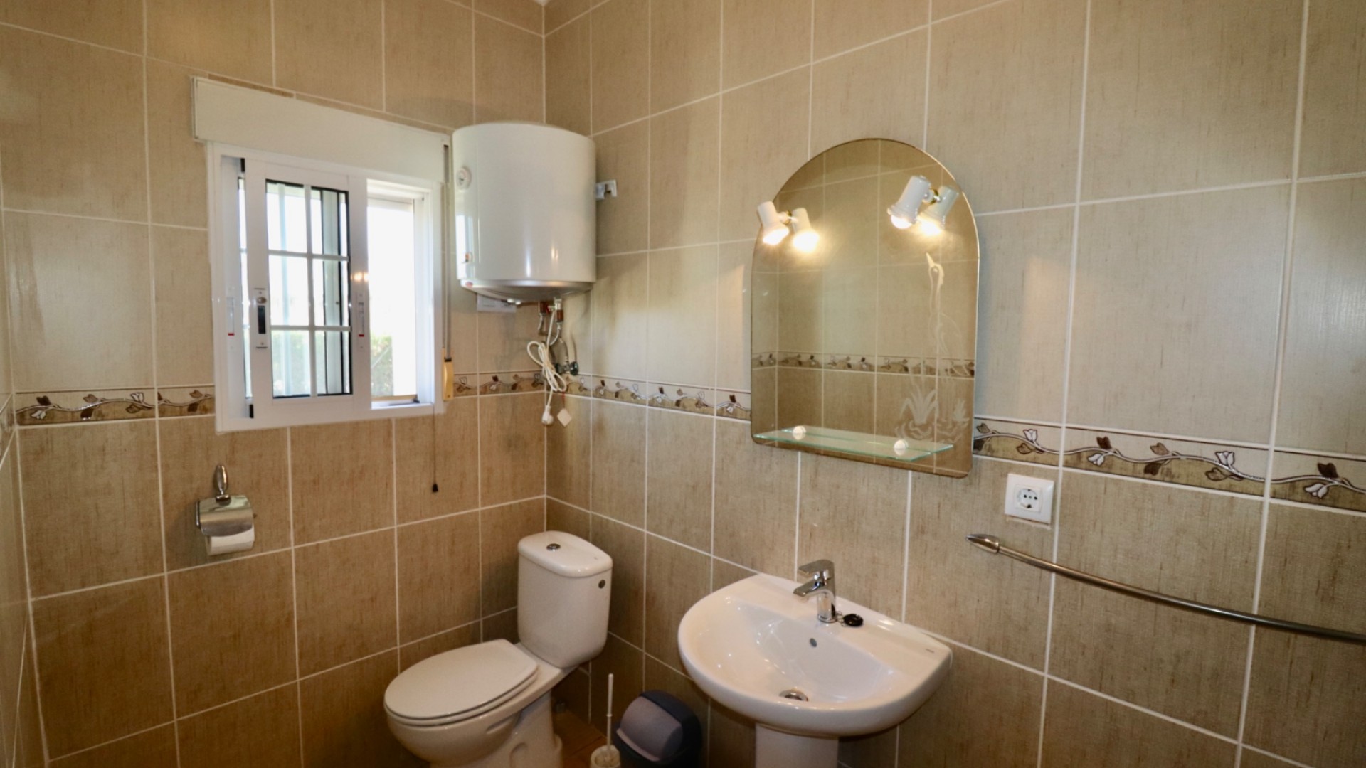 Resale - Finca Landgut -
Catral