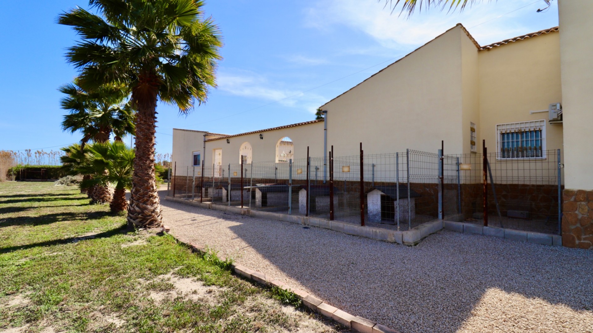 Resale - Finca Landgut -
Catral