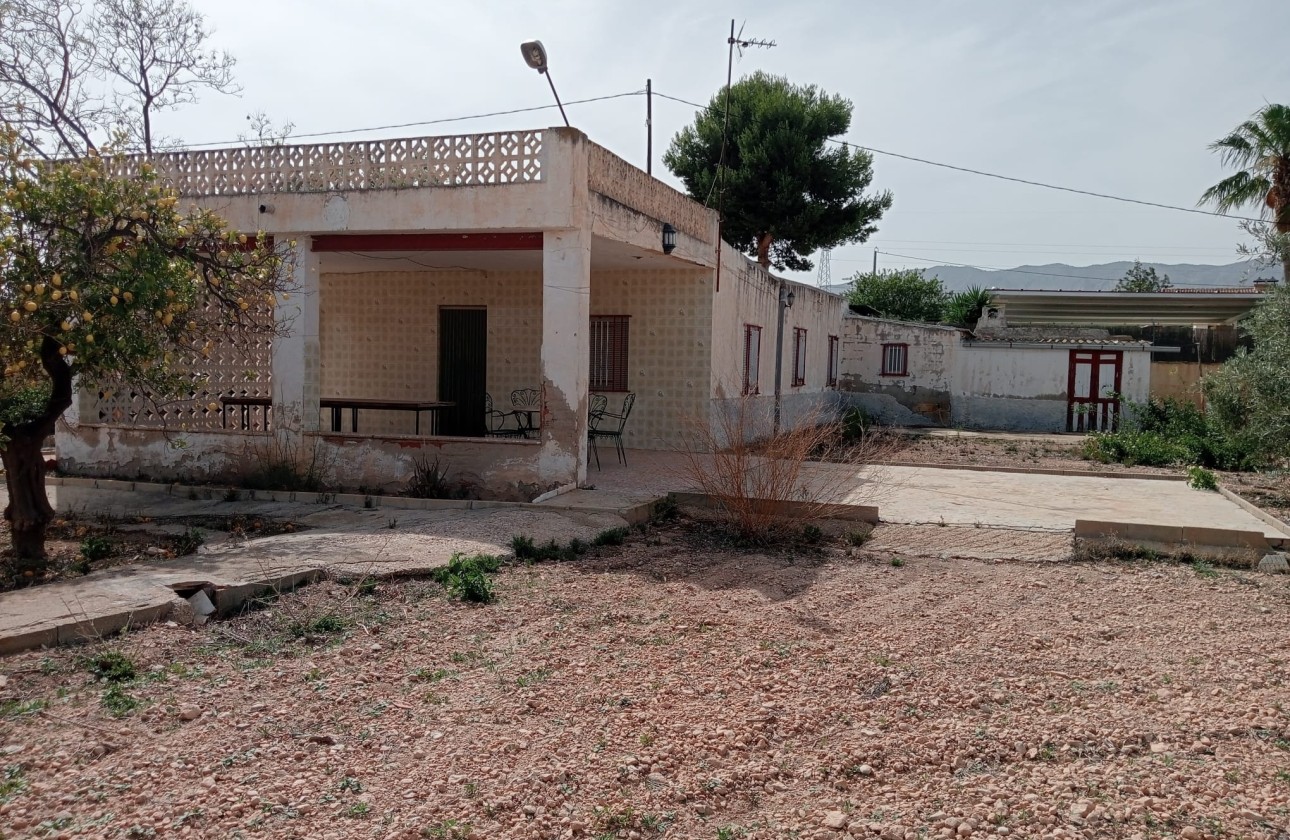 Resale - Finca Landgut -
Crevillente