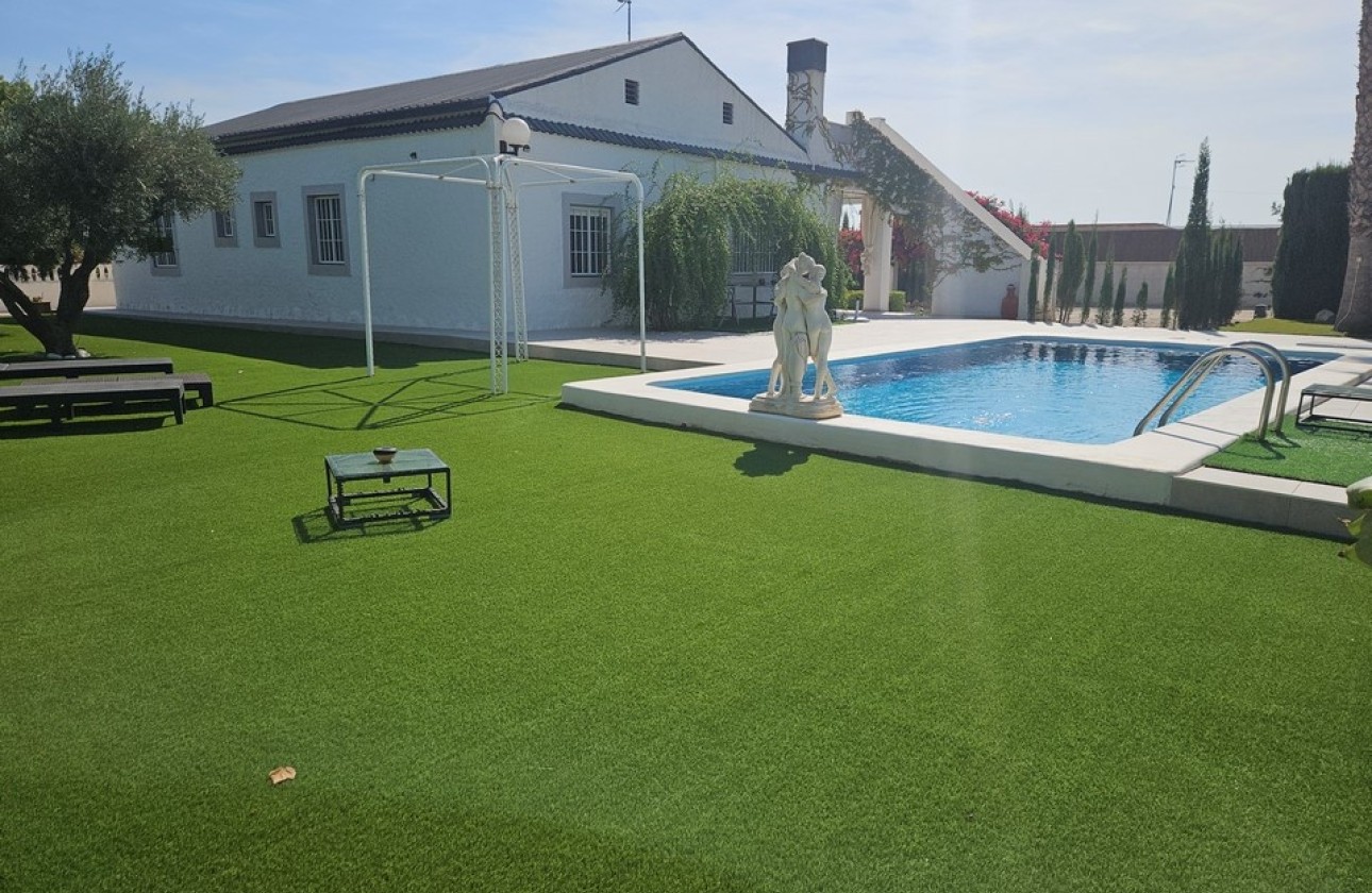 Resale - Finca Landgut -
Elche