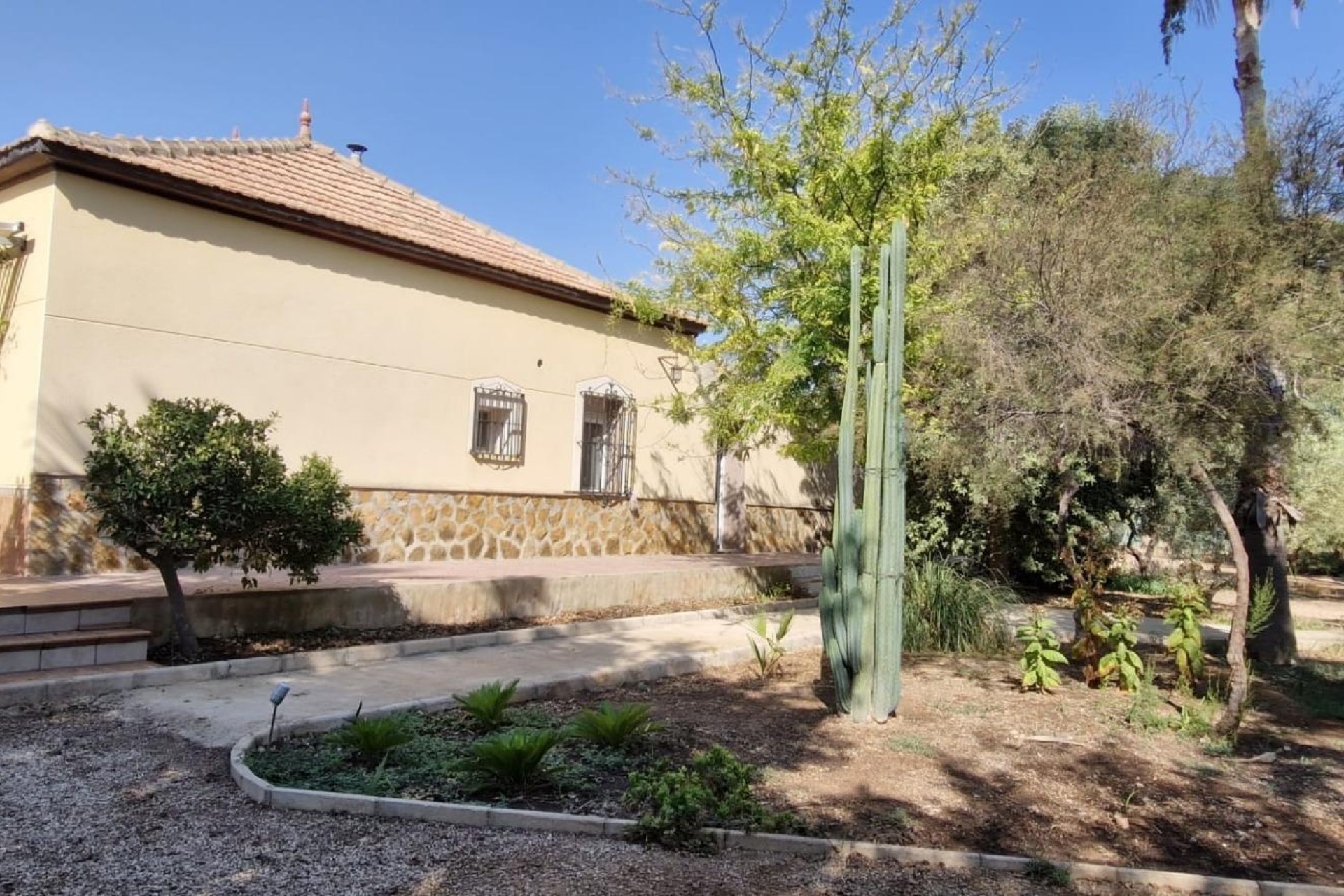 Resale - Finca Landgut -
Elche