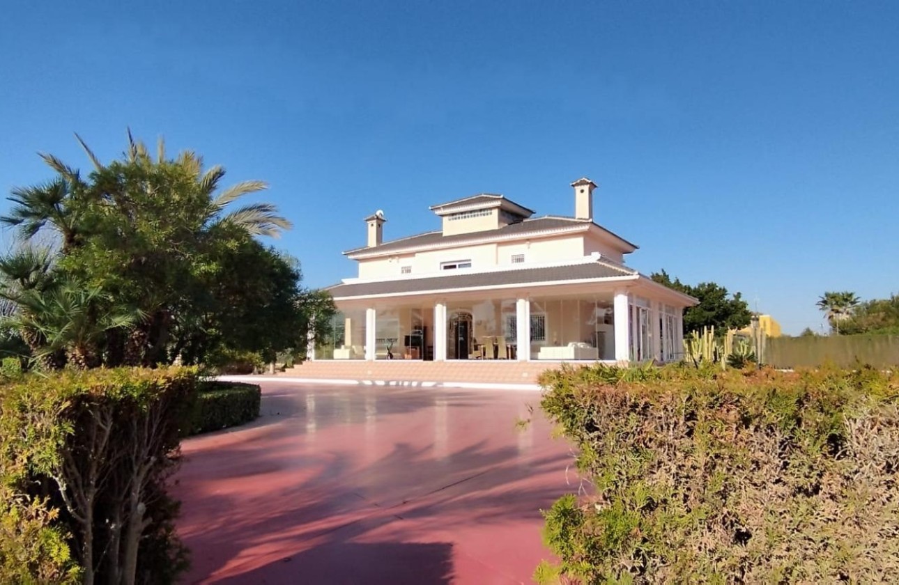 Resale - Finca Landgut -
Elche