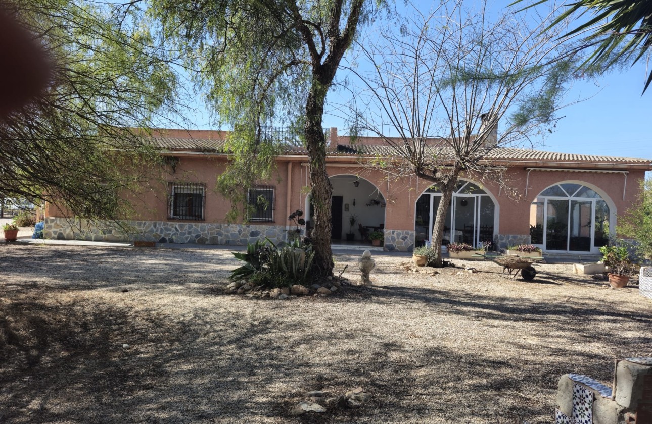 Resale - Finca Landgut -
Elche