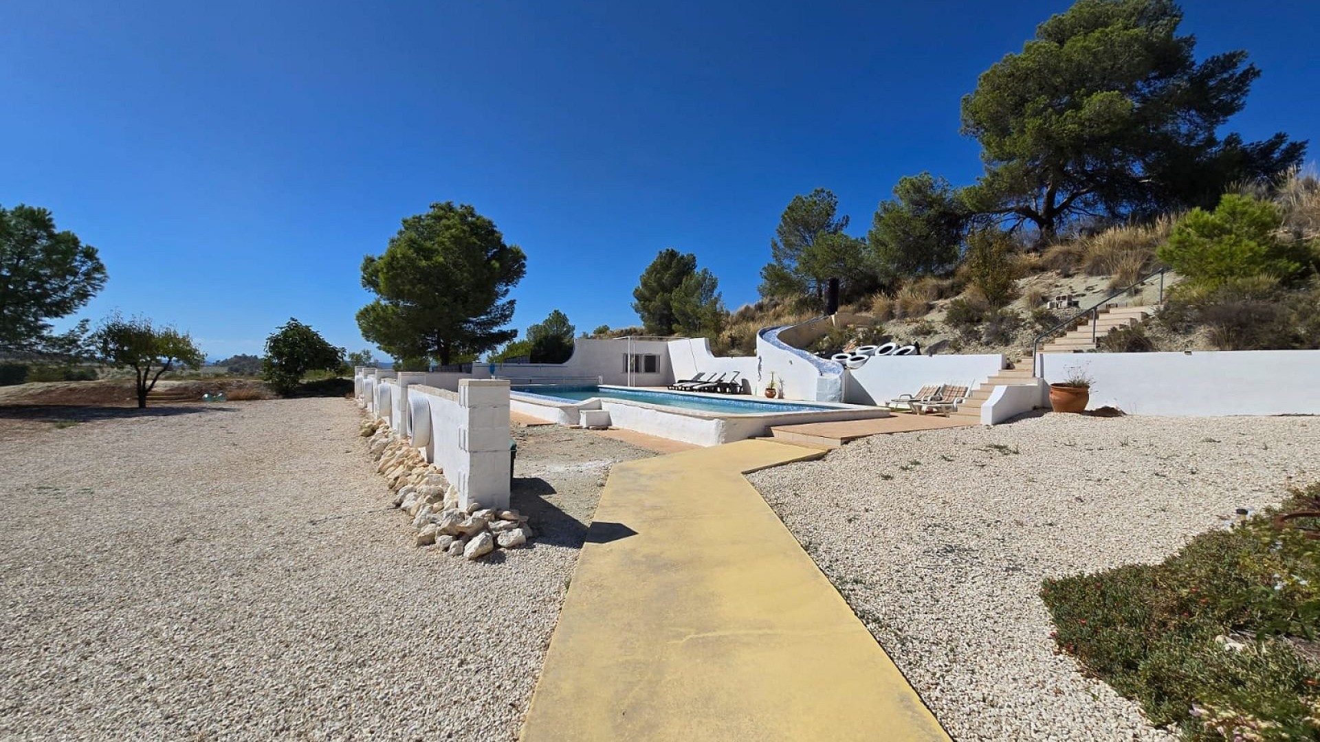 Resale - Finca Landgut -
La Zarza