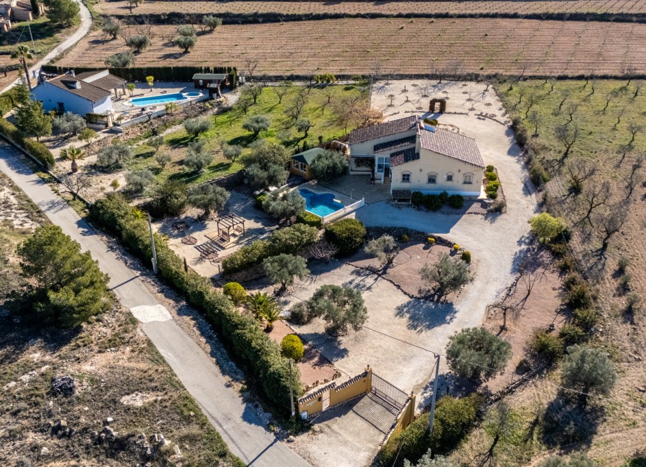Resale - Finca Landgut -
La Zarza