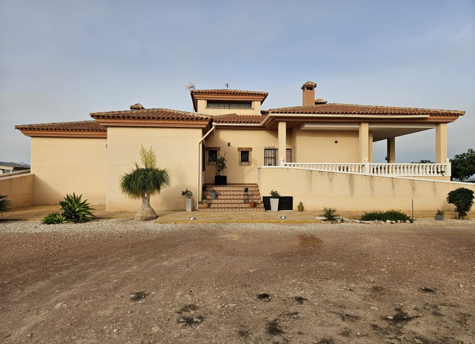 Resale - Finca Landgut -
Novelda