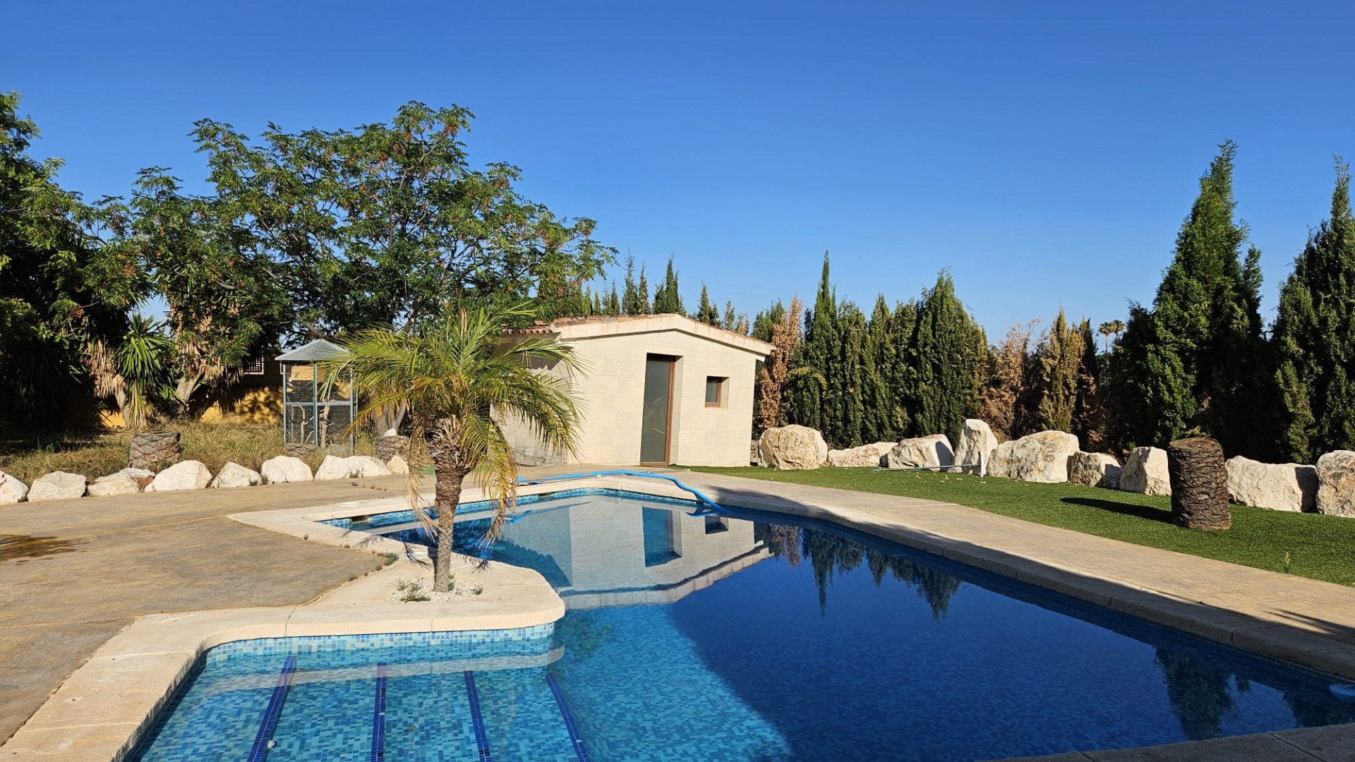 Resale - Finca Landgut -
Novelda