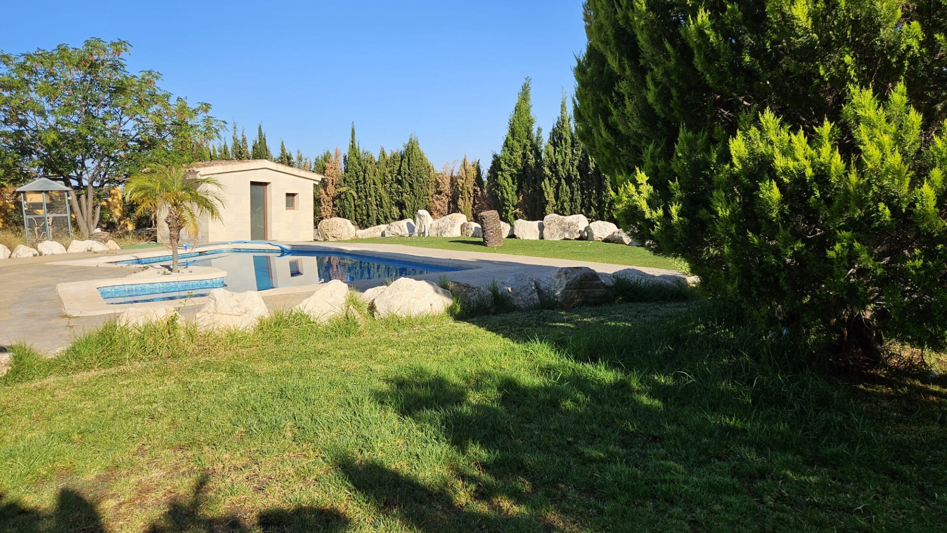 Resale - Finca Landgut -
Novelda