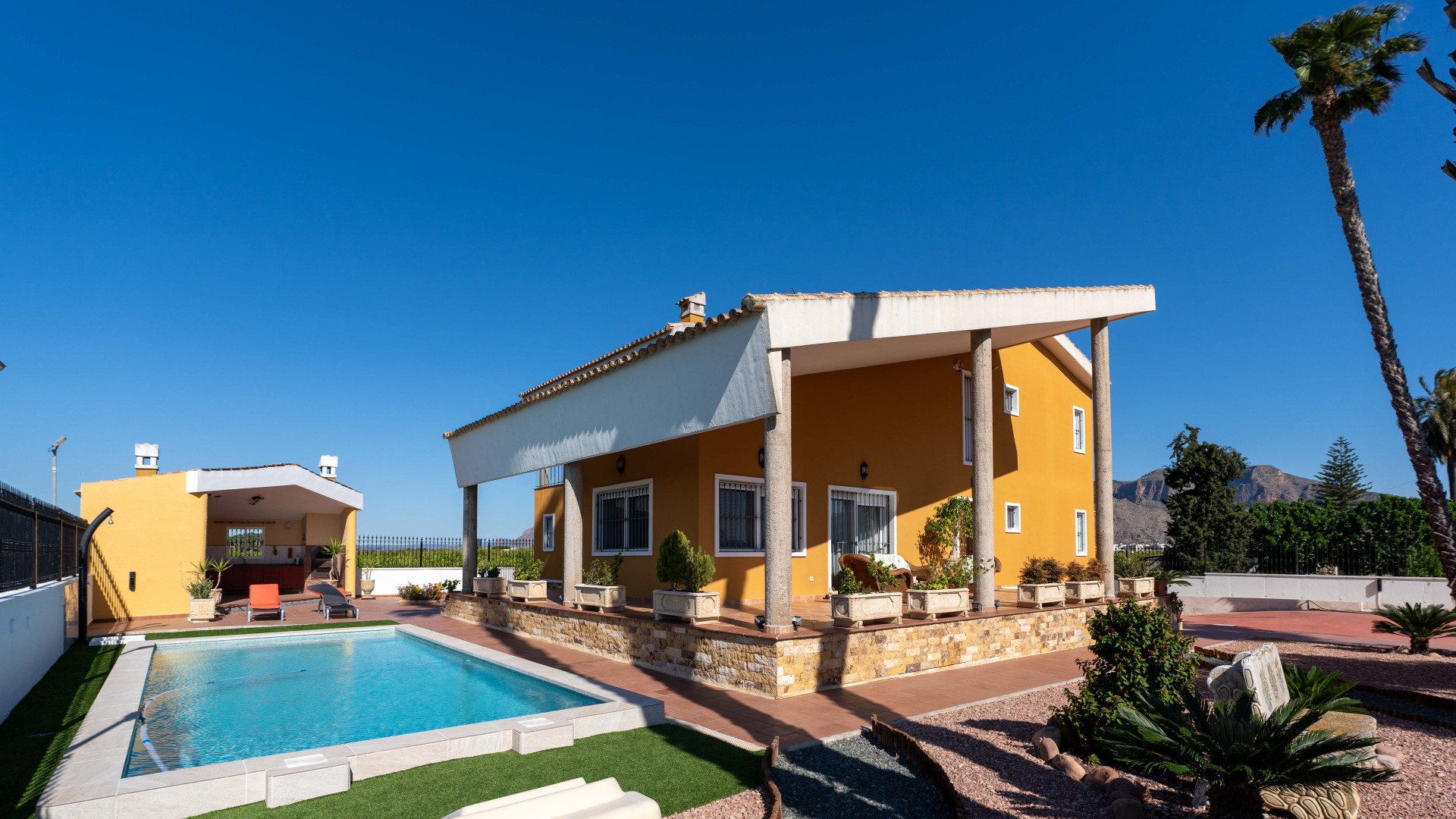 Resale - Finca Landgut -
Orihuela - Correntías Medias