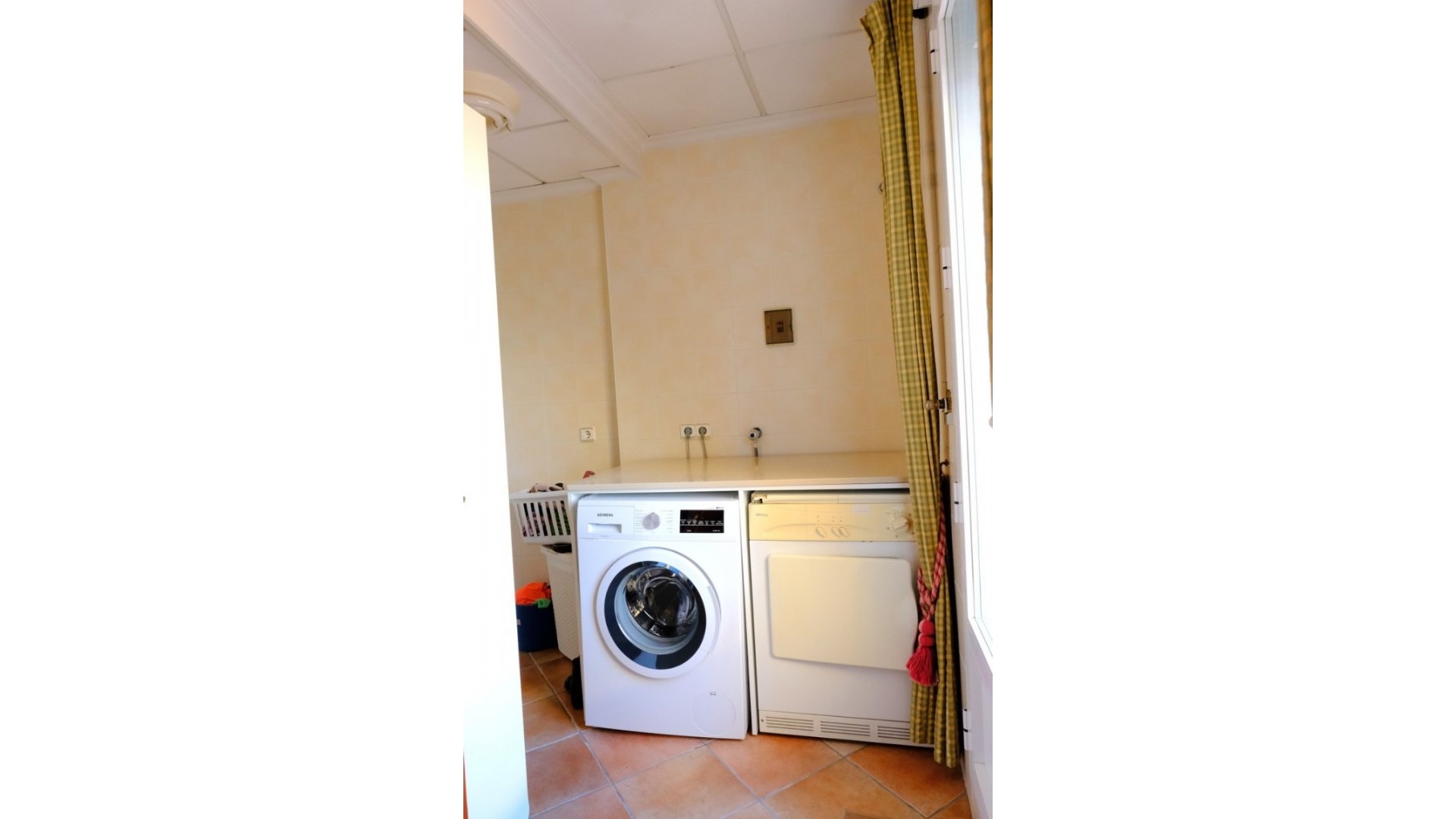 Resale - Finca Landgut -
Orihuela