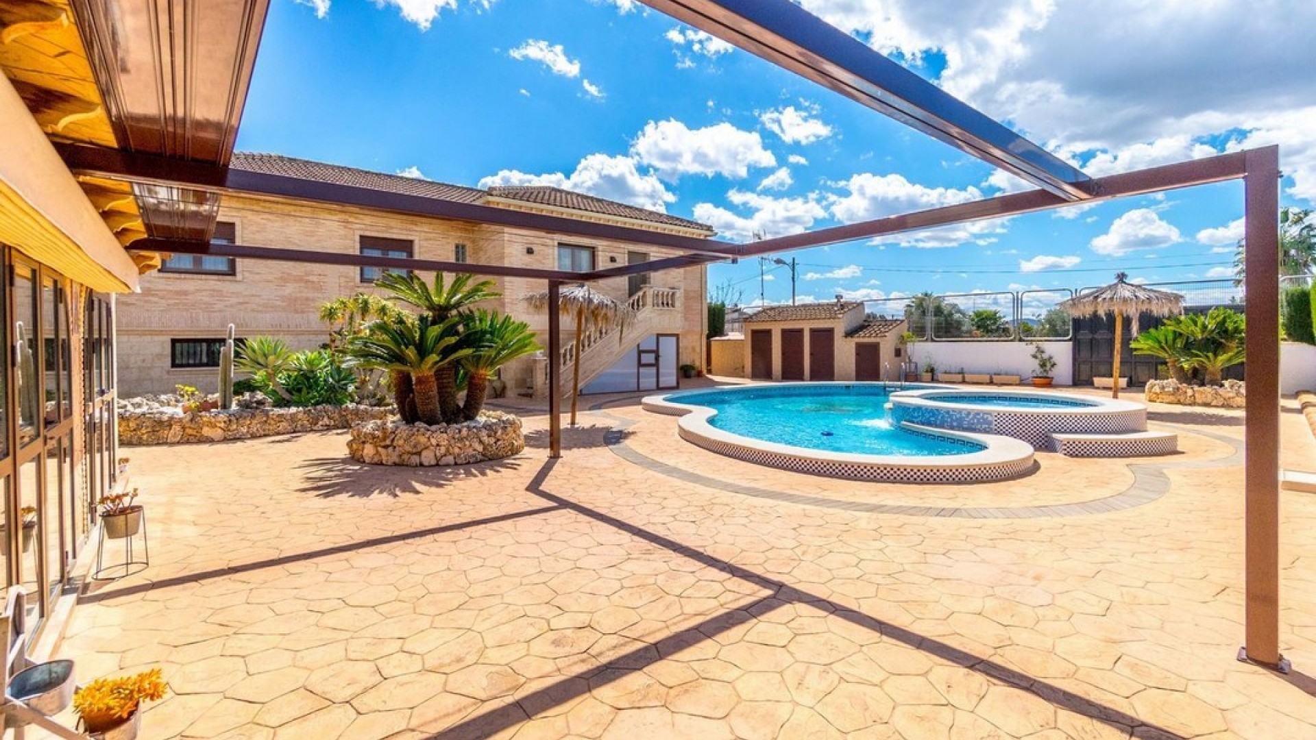 Resale - Finca Landgut -
Rafal