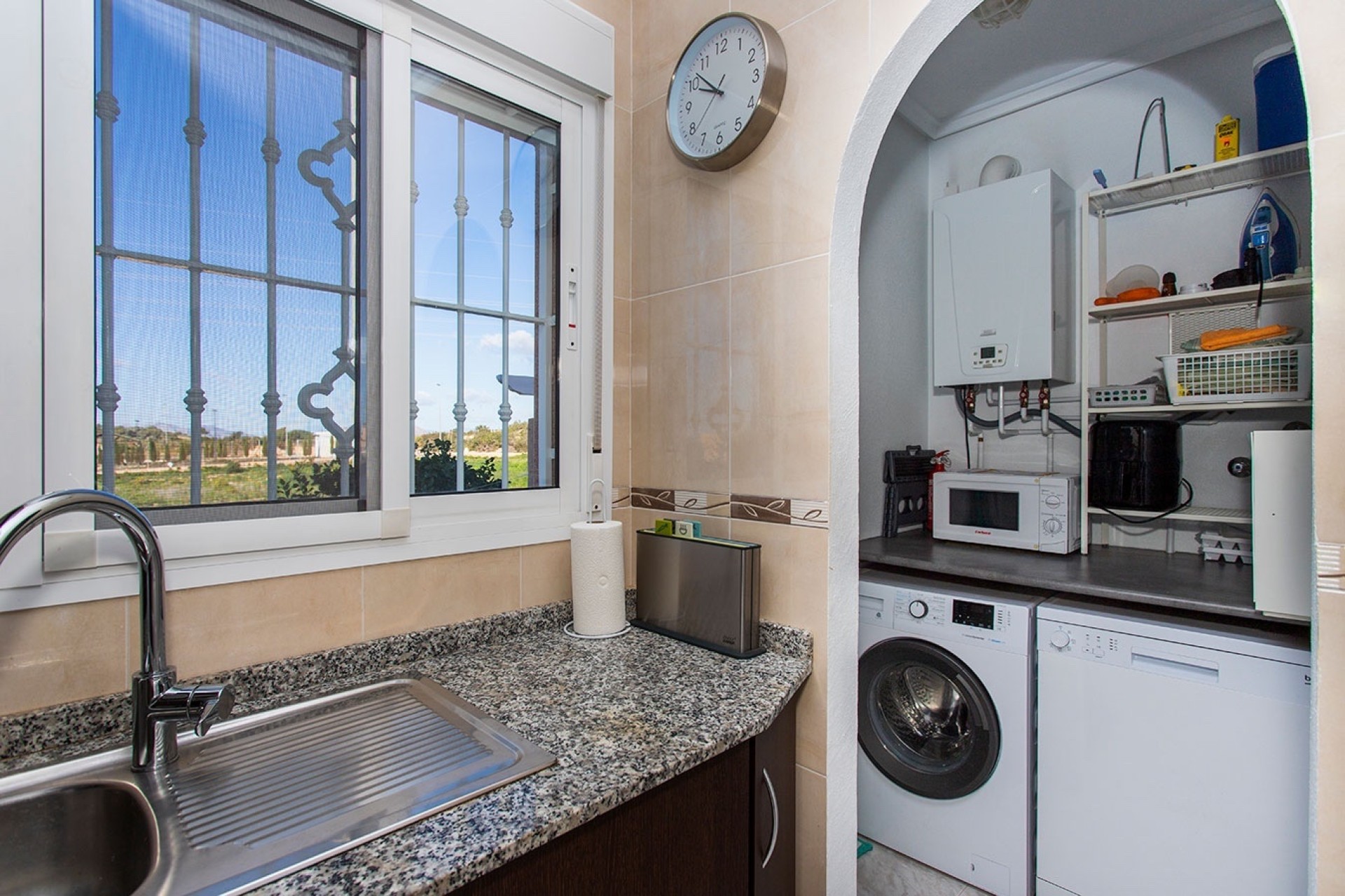 Resale - Finca Landgut -
Rojales - Pueblo