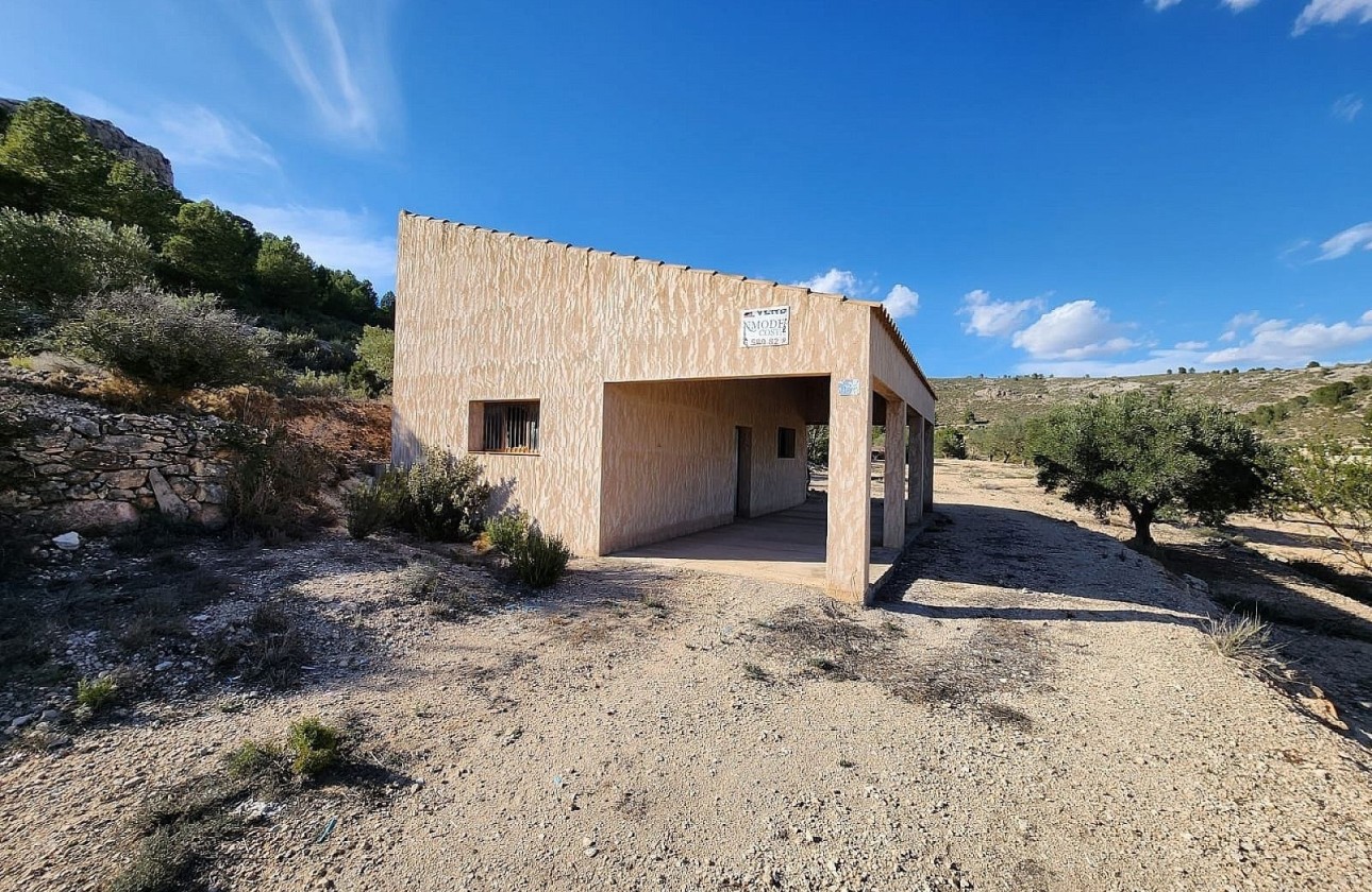 Resale - Finca Landgut -
Villena